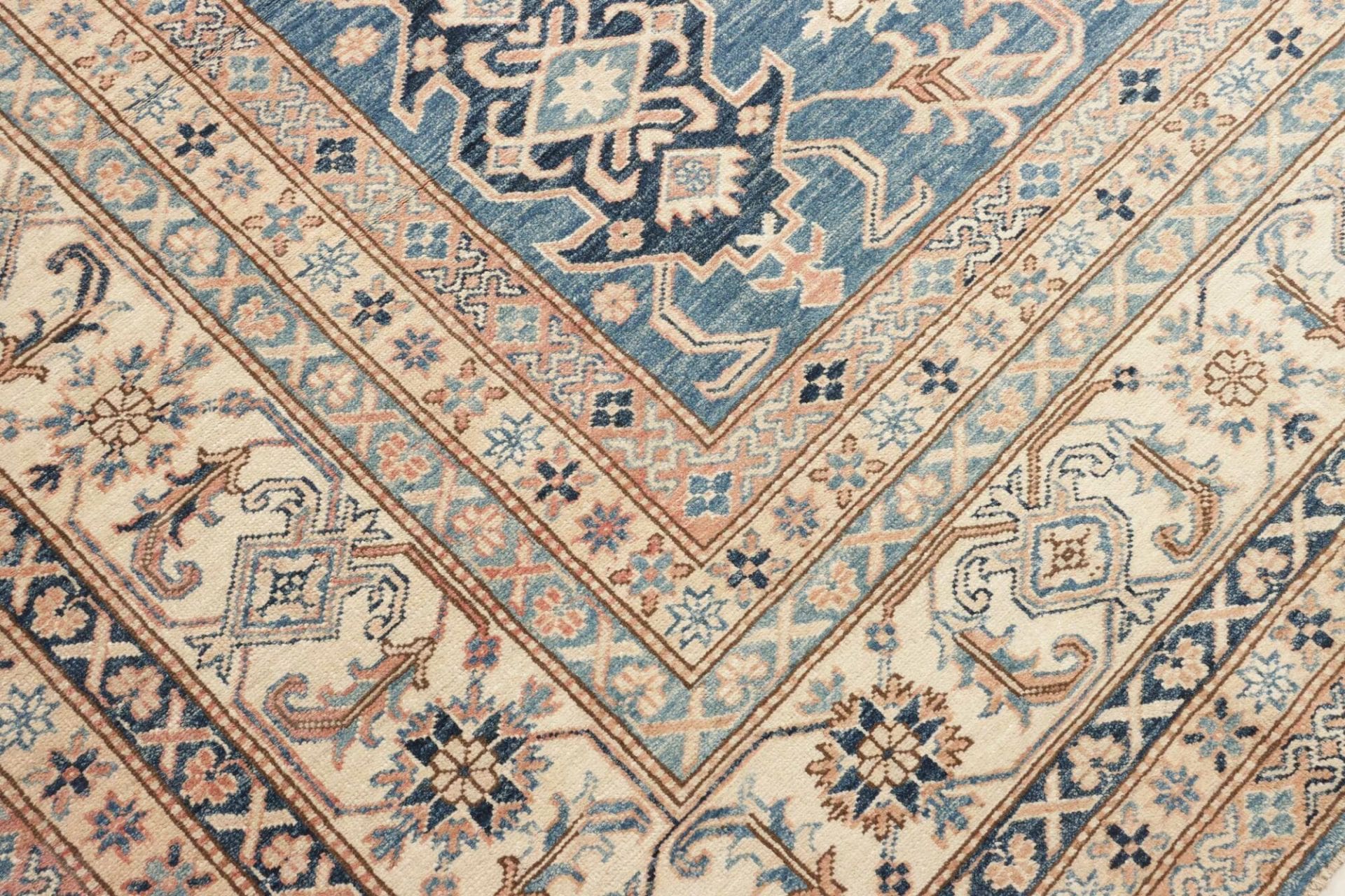 kazak-teppich-313-x-423cm-handgeknupft-schurwolle-geometrisch-5 Handgeknüpfter Kazak Orientteppich, 313 × 423 cm, Wolle