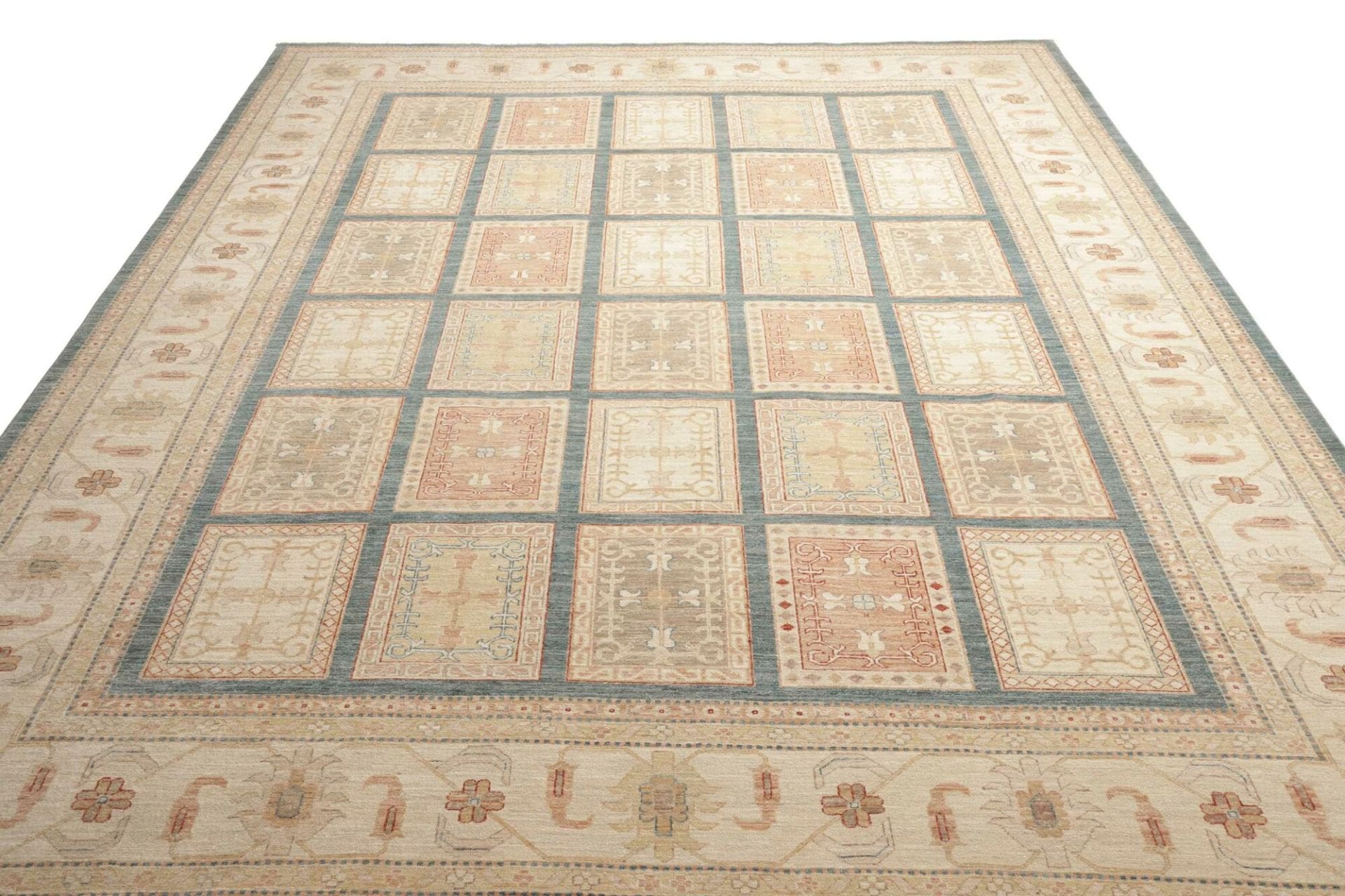 Handgeknüpfter Bakhtiari Orientteppich 305 × 392 cm