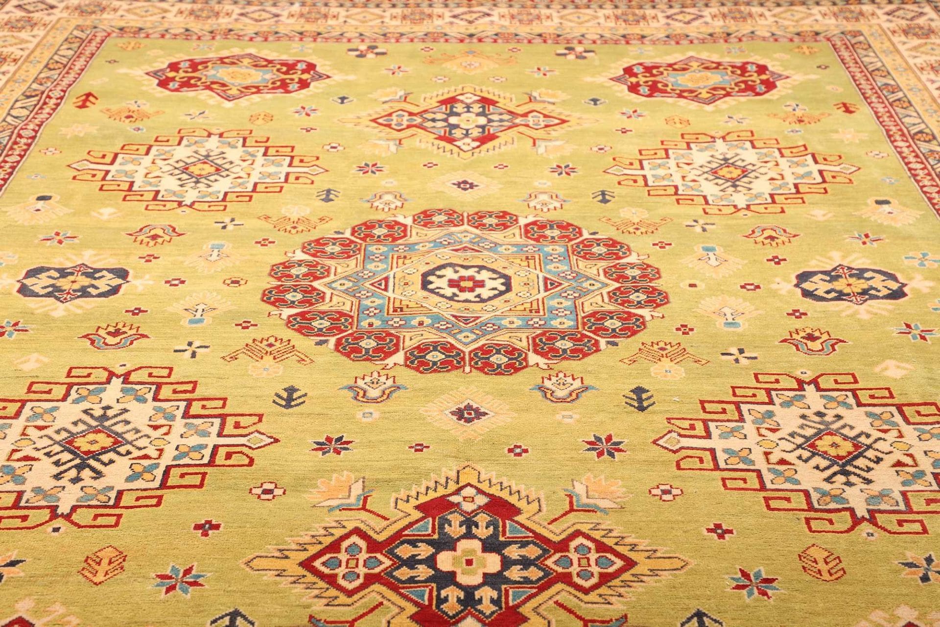 kazak-teppich-311-x-422cm-geometrisch-schurwolle-handgeknupft-7 Kazak Orientteppich aus Afghanistan, 311 × 422 cm