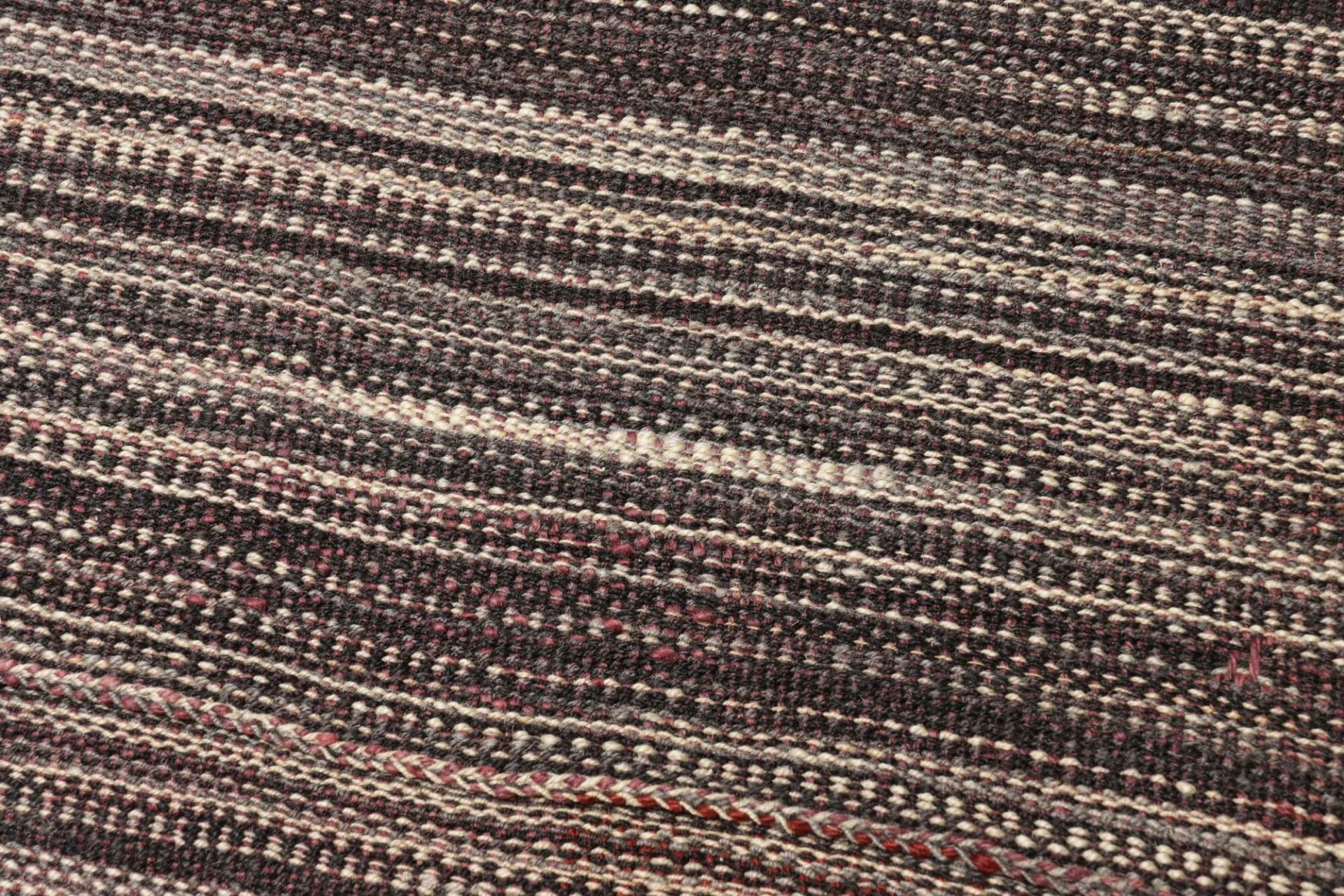 Kelim Perserteppich aus Iran, 360 × 455 cm