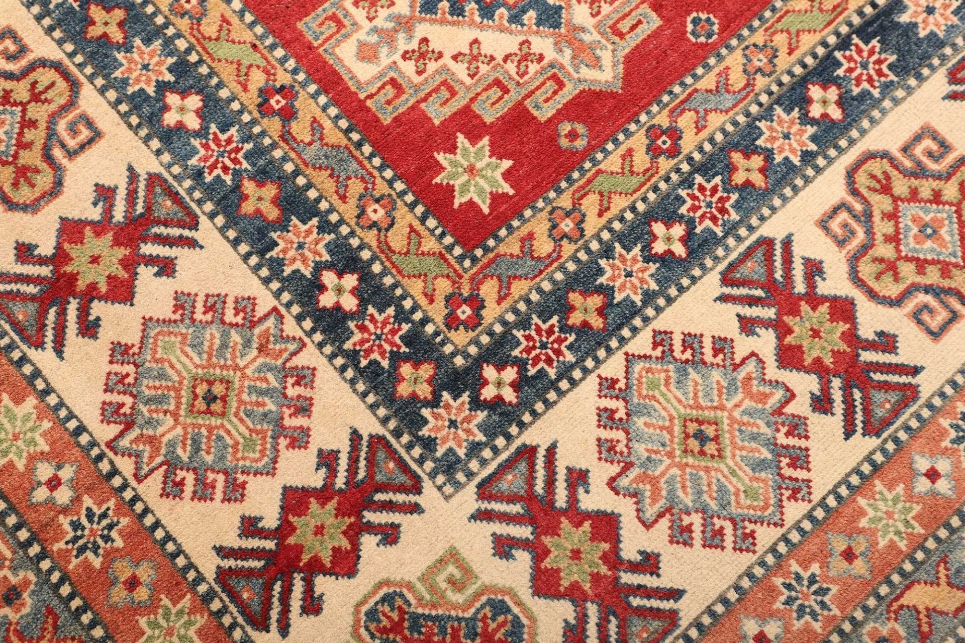 Kazak Orientteppich 276 × 360 cm aus Wolle, handgeknüpft