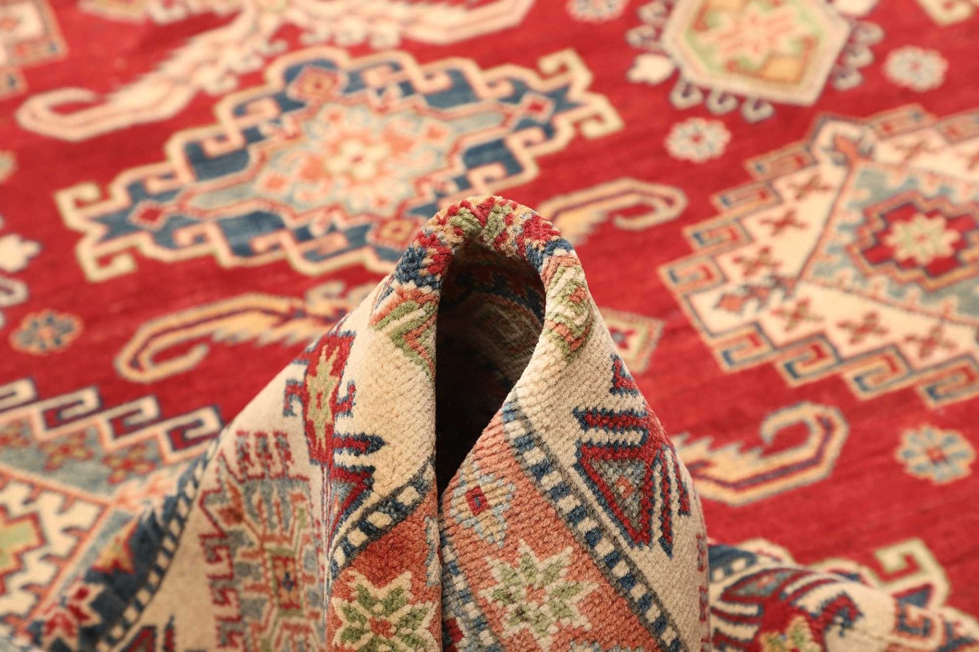 Kazak Orientteppich 276 × 360 cm aus Wolle, handgeknüpft