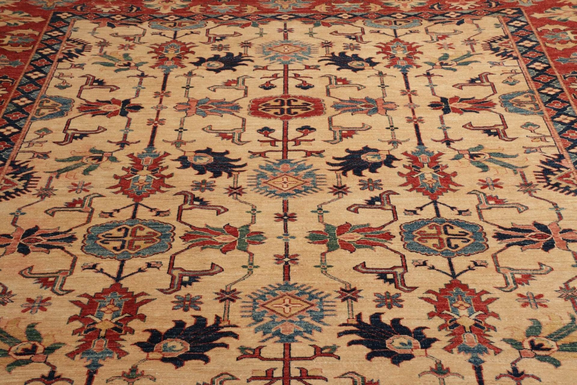 kazak-teppich-275-x-372-cm-mit-geometrischen-mustern-handgeknupft-8 Handgeknüpfter Kazak Orientteppich 275 × 372 cm