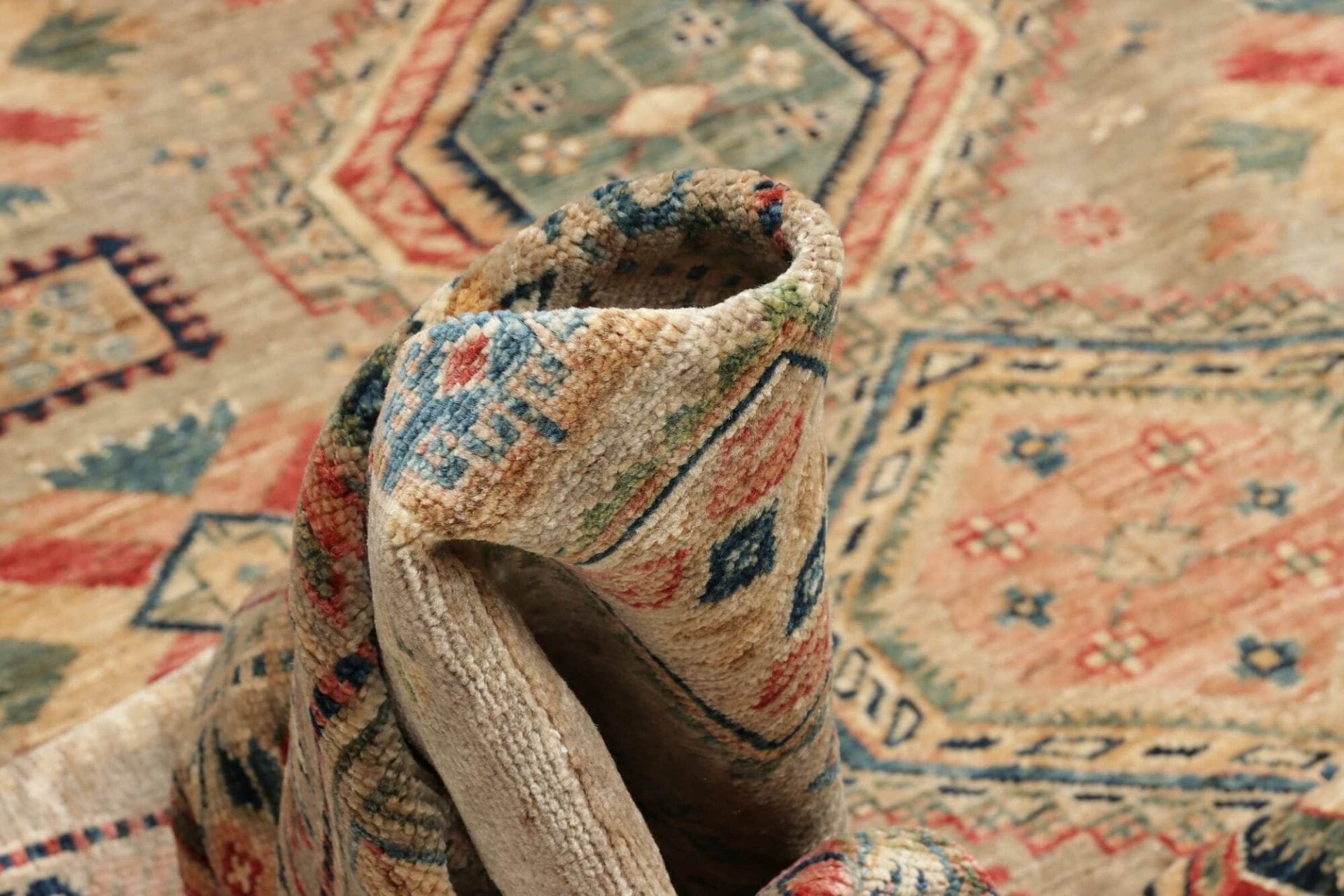Handgeknüpfter Kazak Orientteppich 276 × 374 cm