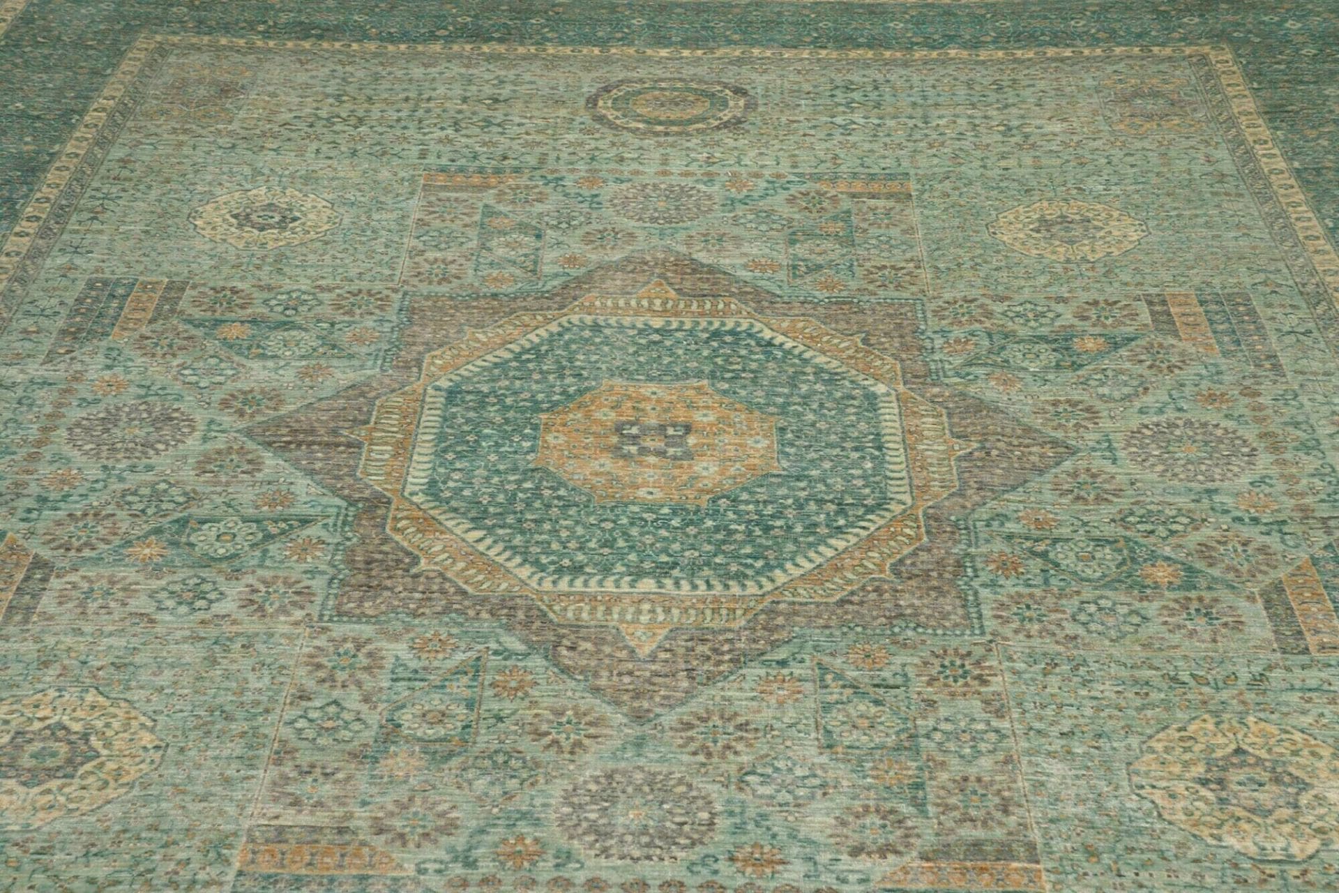 Mamluk Orientteppich 272 × 348 cm aus Wolle, handgeknüpft