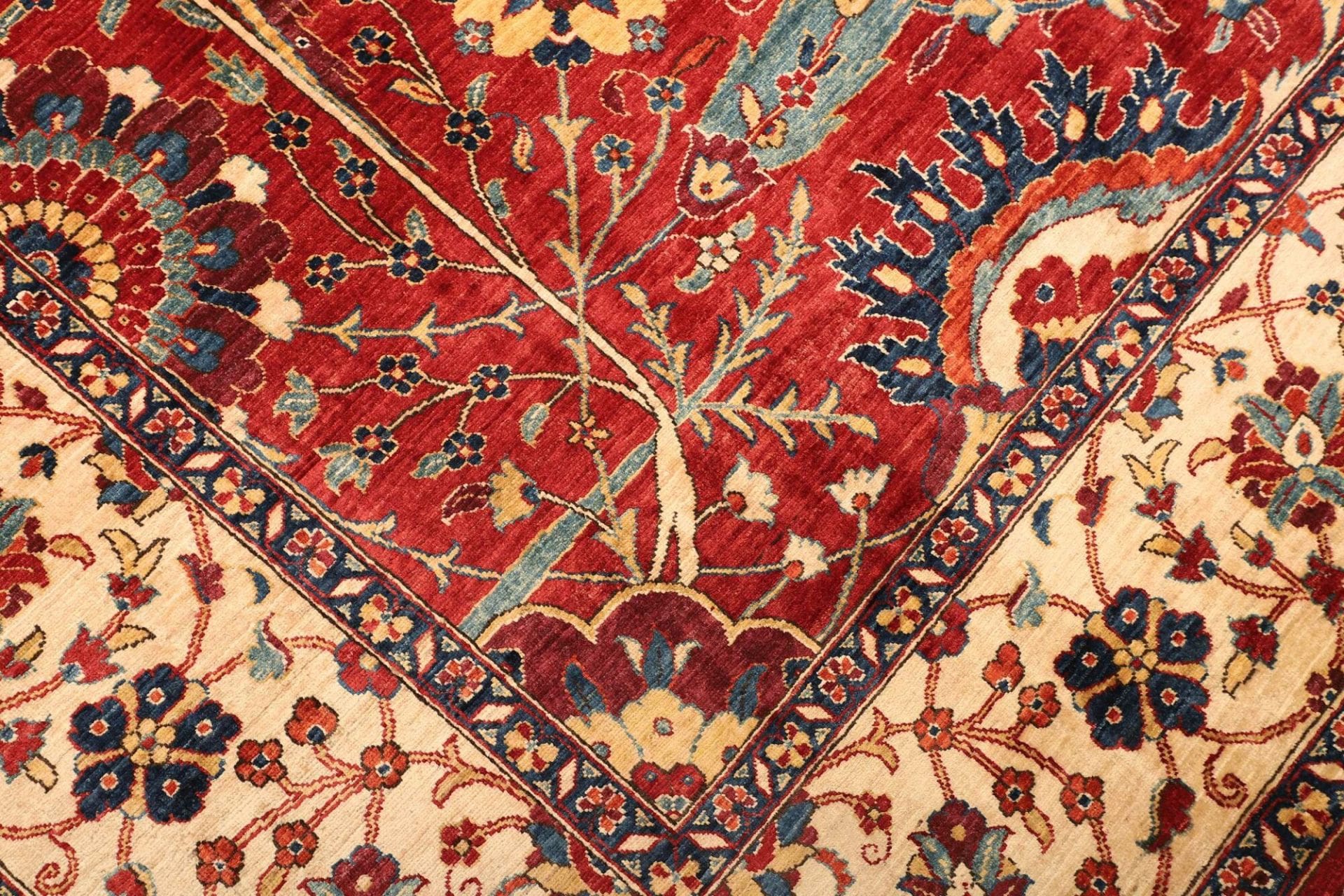 Ariana Orientteppich aus Pakistan, 245 × 340 cm