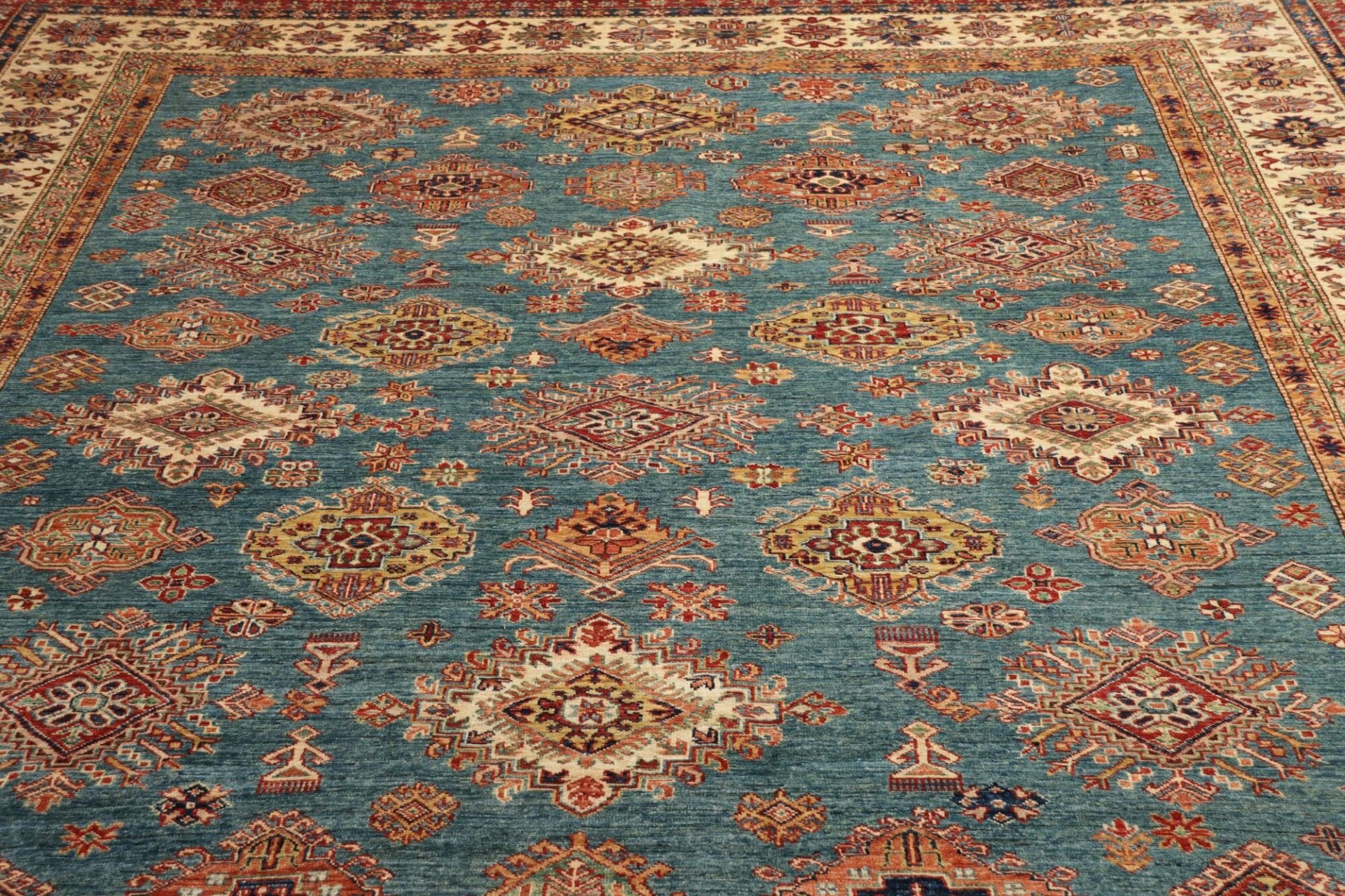 kazak-orientteppich-268-x-355-cm-handgeknupft-geometrische-muster-8 Handgeknüpfter Kazak Orientteppich 268 × 355 cm