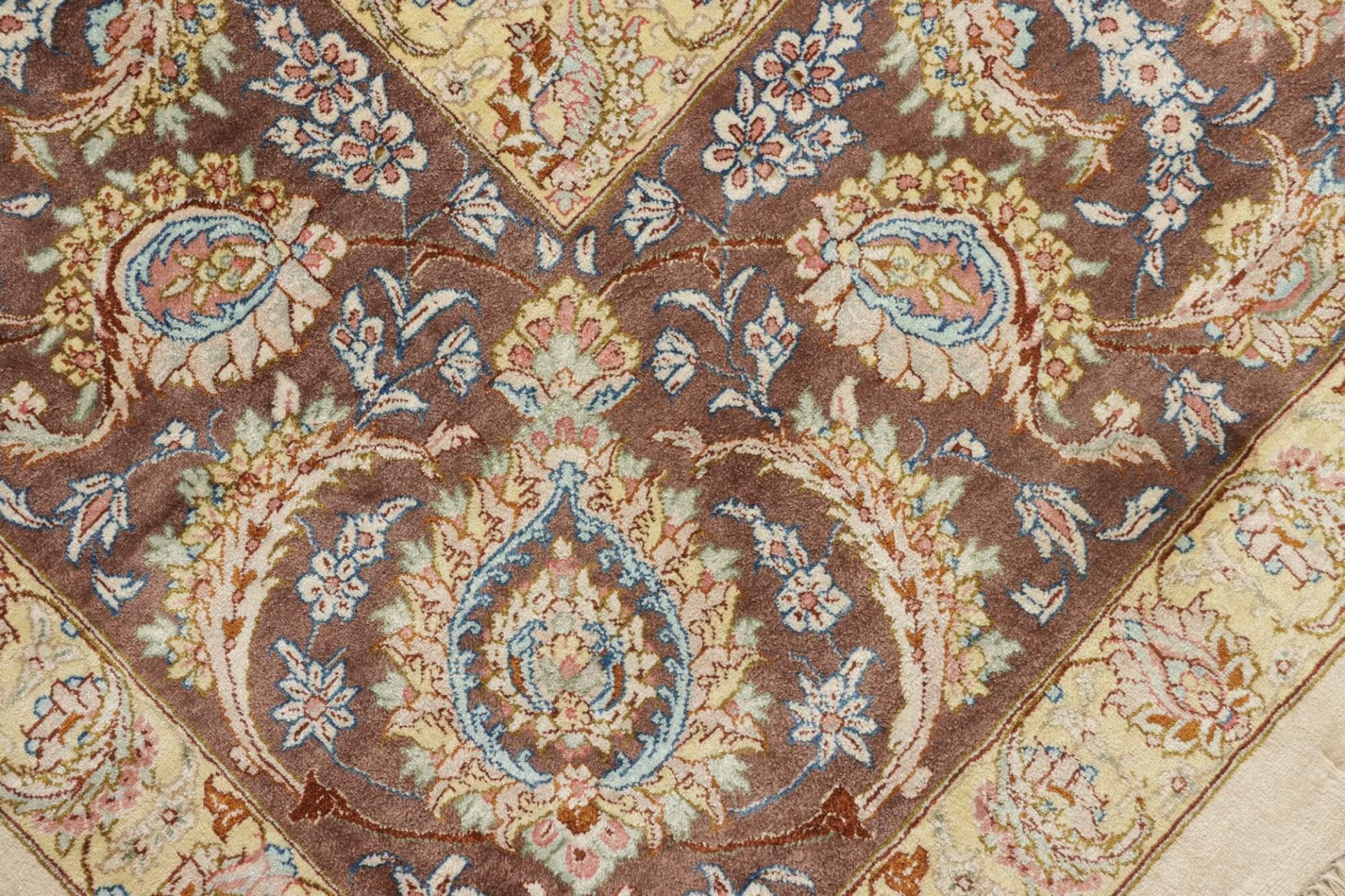 Ghom Perserteppich aus Iran, 251 × 342 cm