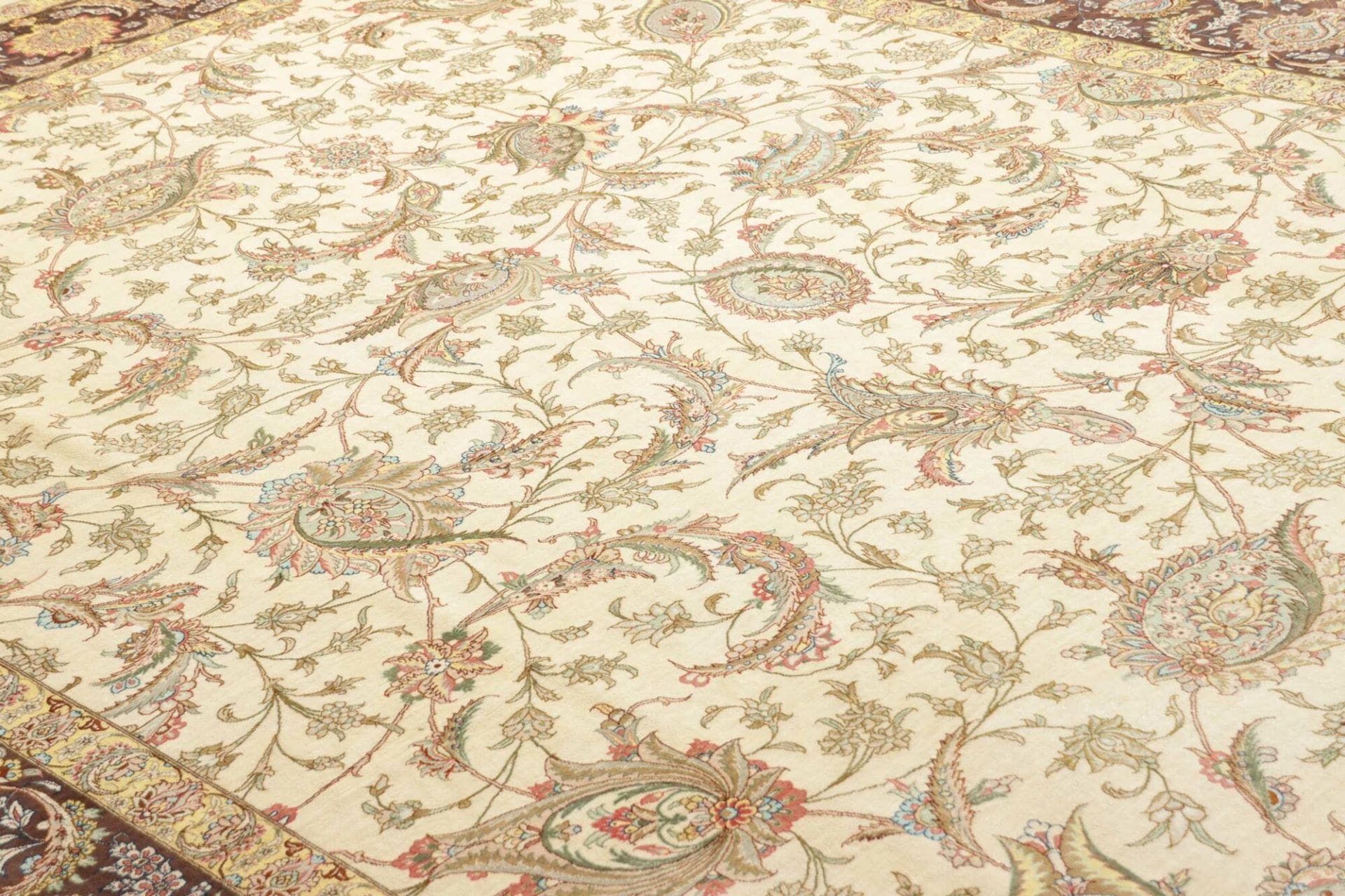 Ghom Perserteppich aus Iran, 251 × 342 cm