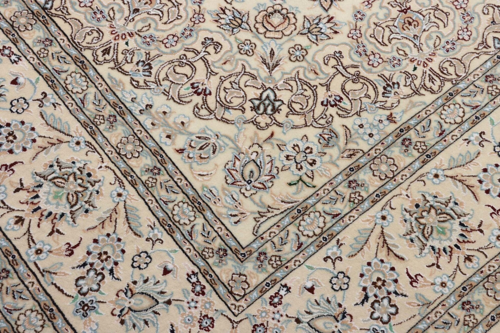 Handgeknüpfter Nain Perserteppich, 253 × 342 cm, Wolle