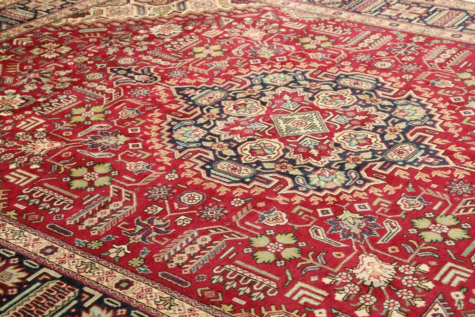 Täbriz Perserteppich aus Iran, 251 × 337 cm