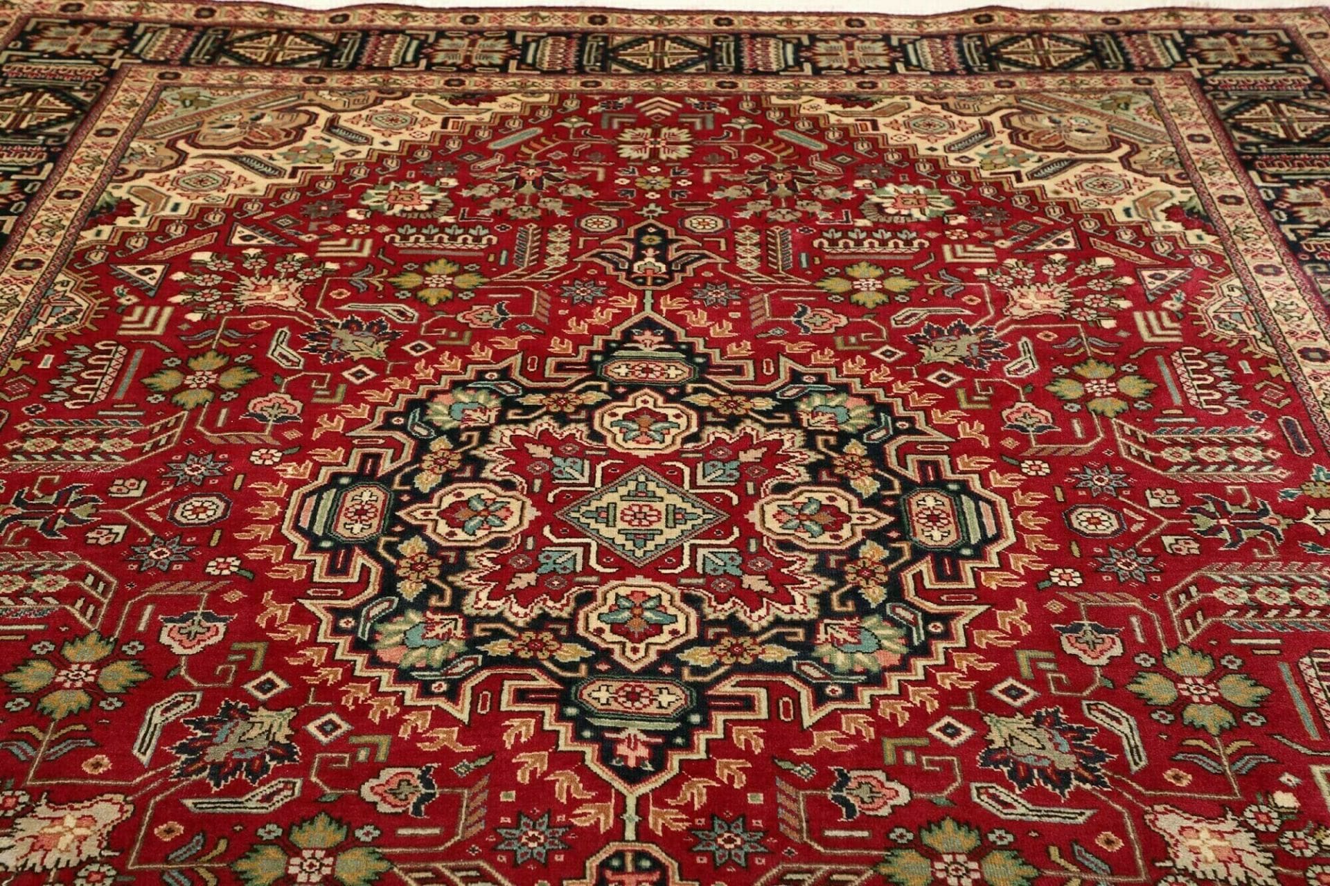 Täbriz Perserteppich aus Iran, 251 × 337 cm