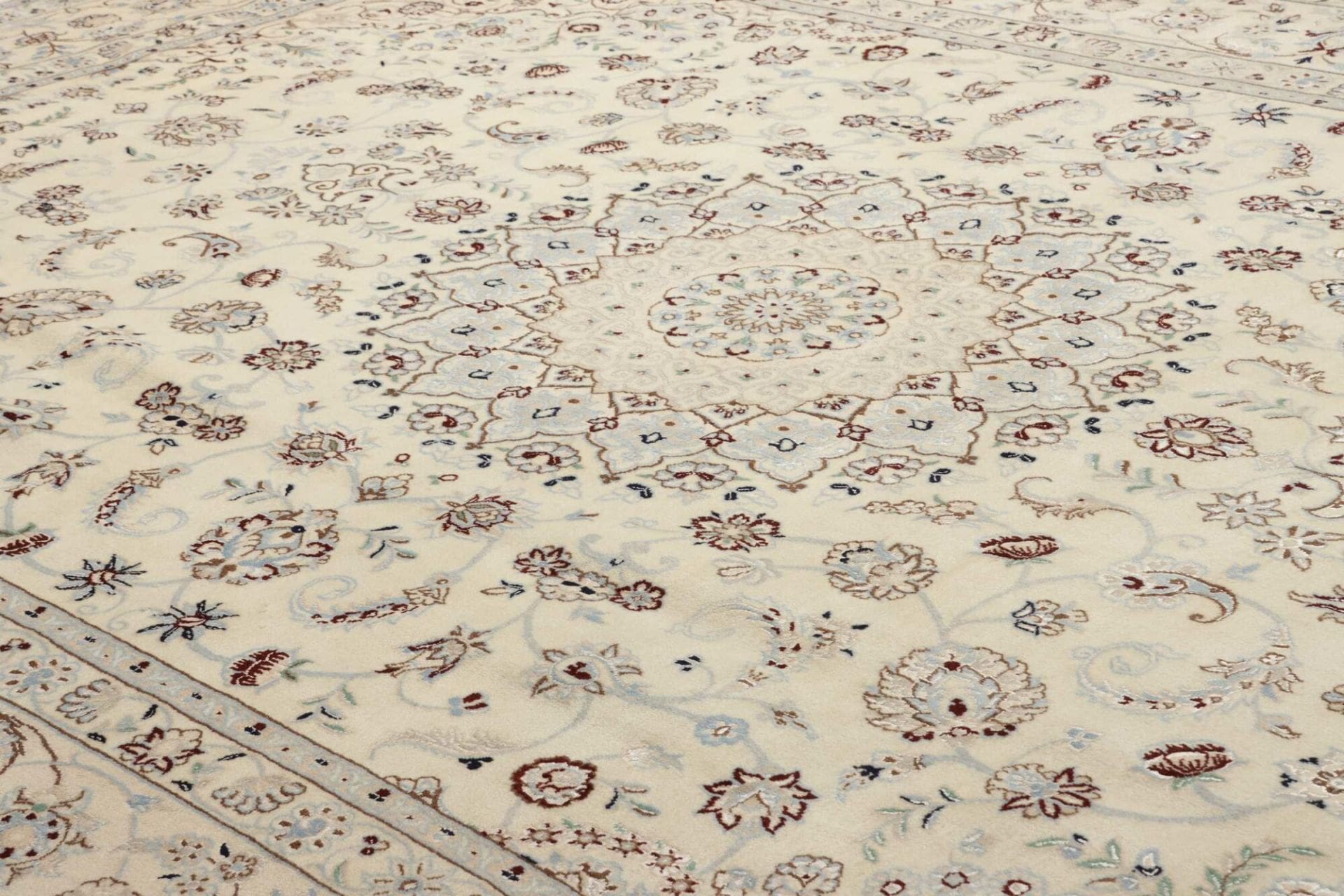 Handgeknüpfter Nain Perserteppich, 259 × 355 cm, Wolle