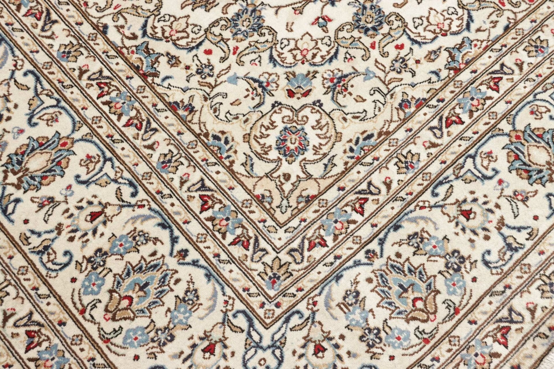 Kashan Perserteppich 251 × 346 cm aus Wolle, handgeknüpft