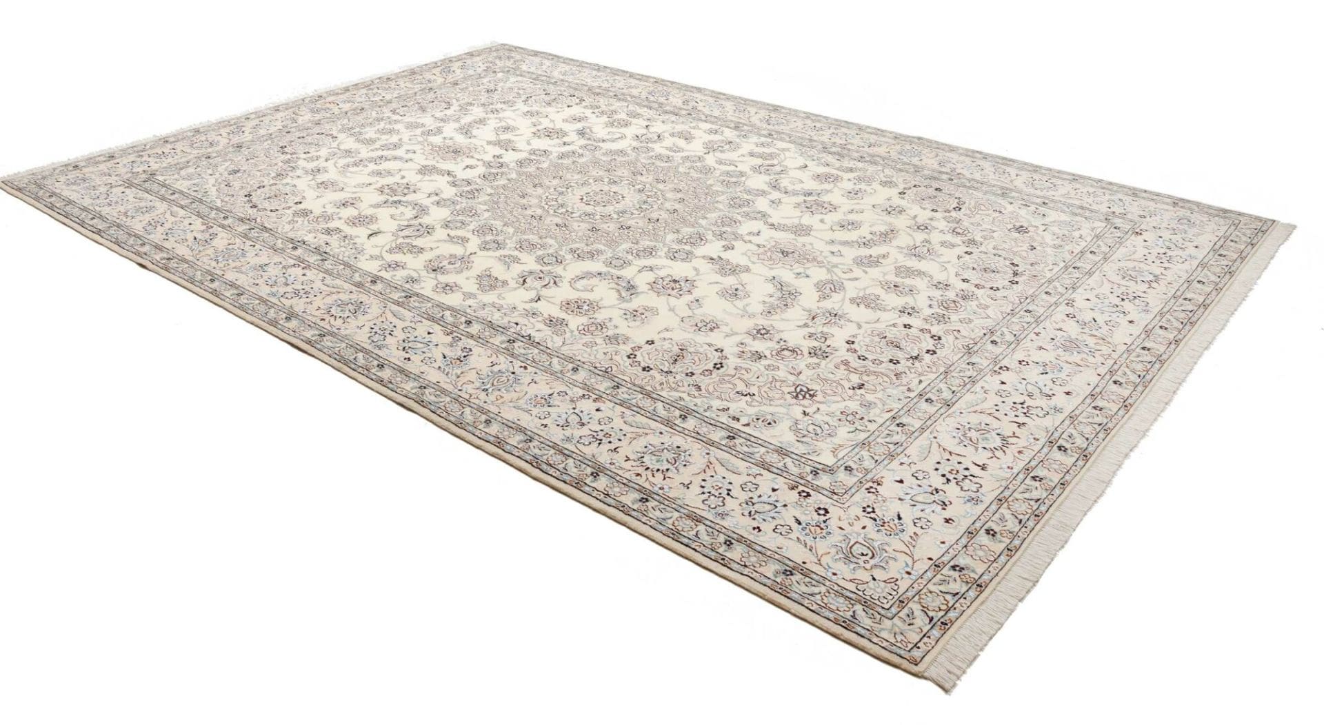 Nain Perserteppich 249 × 360 cm aus Wolle, handgeknüpft
