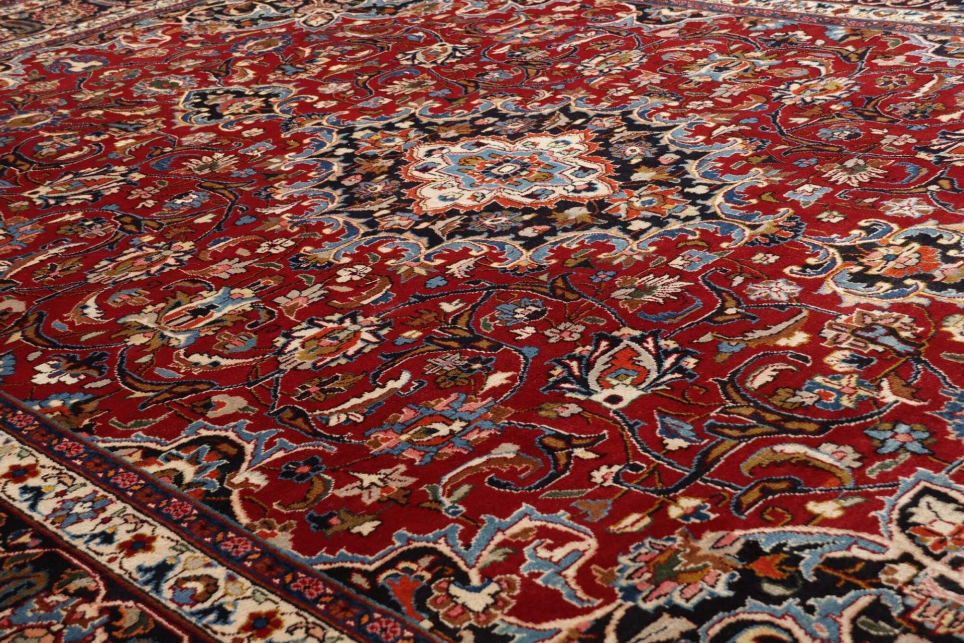 mashad-teppich-246-x-340cm-florale-muster-handgeknupft-perserteppich-7 Handgeknüpfter Mashhad Perserteppich 246 × 340 cm