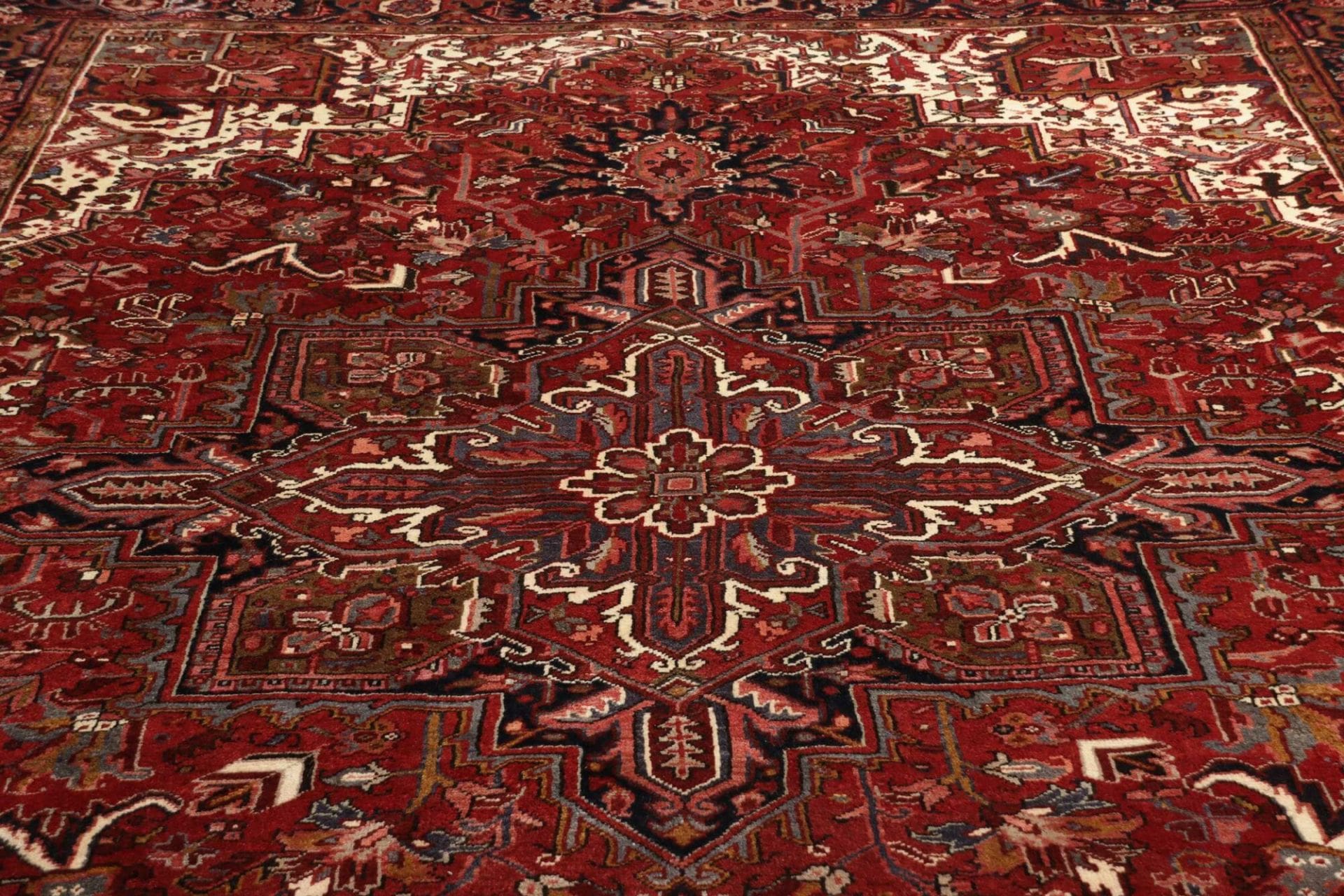 Handgeknüpfter Heriz Perserteppich, 256 × 340 cm, Wolle