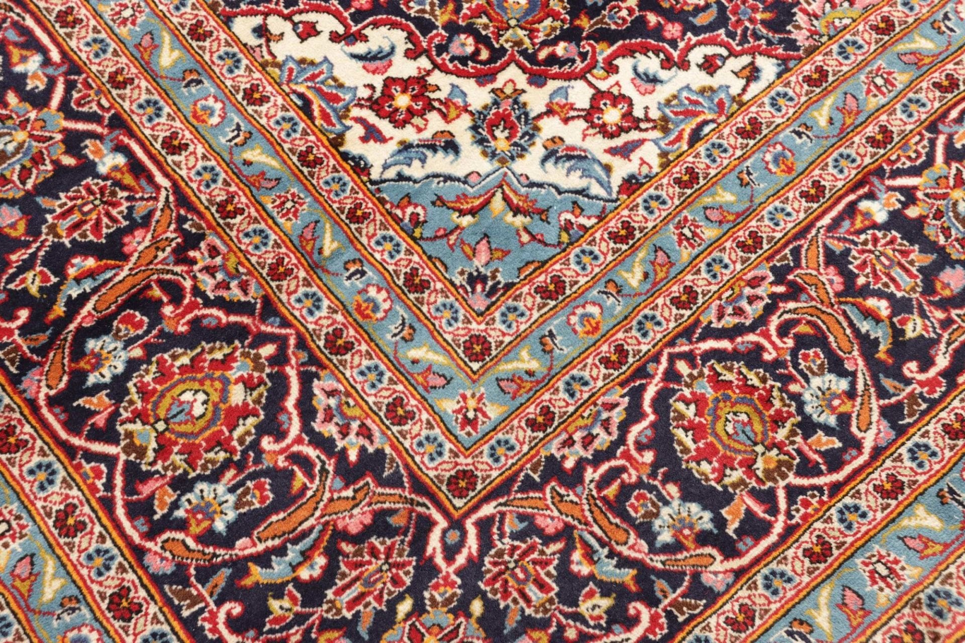 Kashan Perserteppich aus Iran, 253 × 356 cm