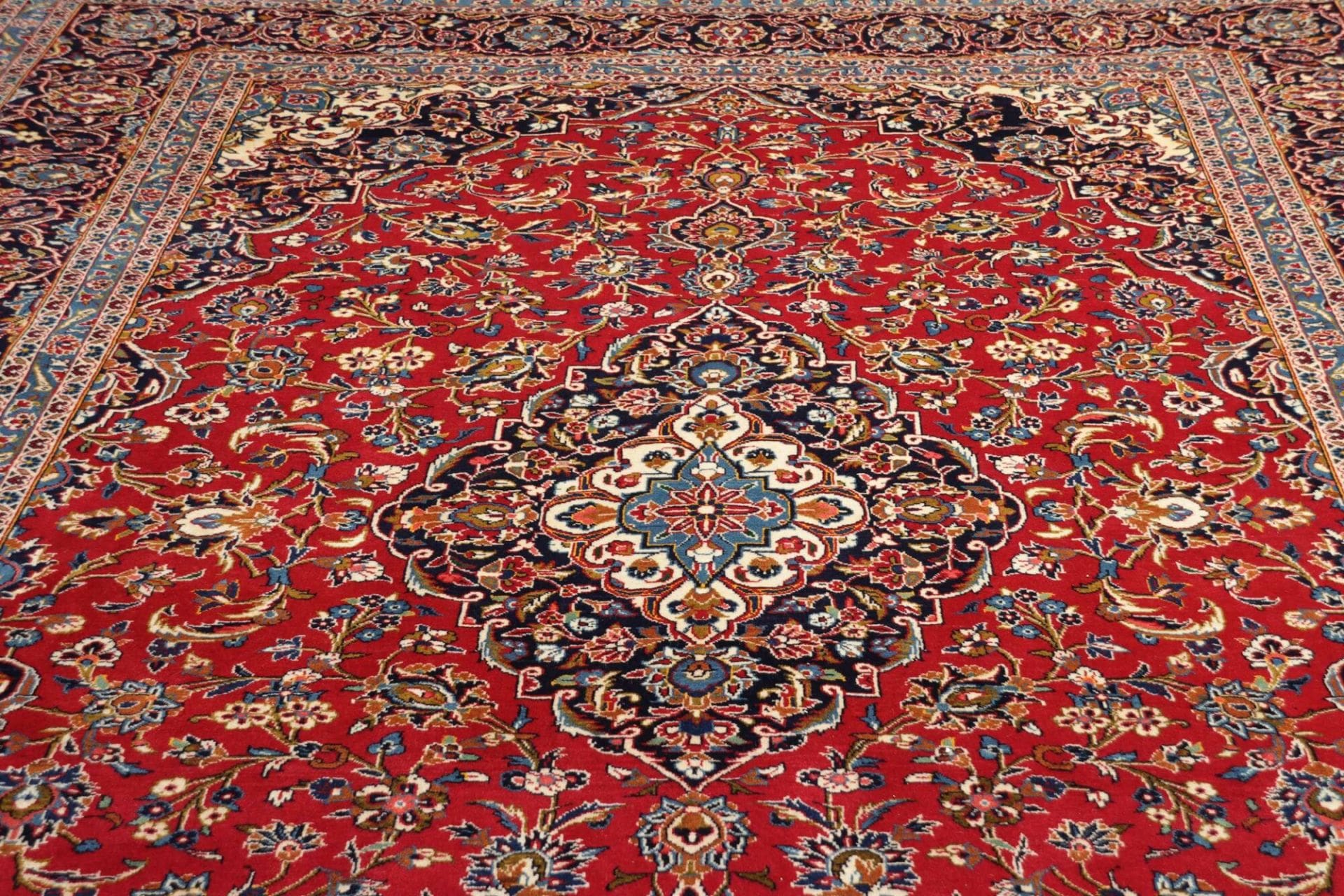 Kashan Perserteppich 257 × 356 cm aus Wolle, handgeknüpft