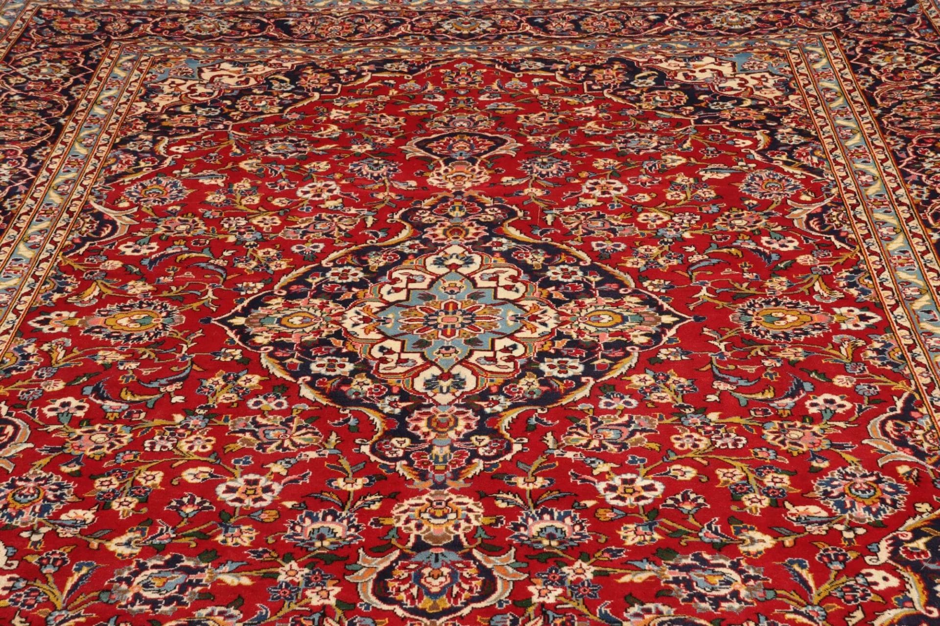 Kashan Perserteppich 253 × 357 cm aus Wolle, handgeknüpft