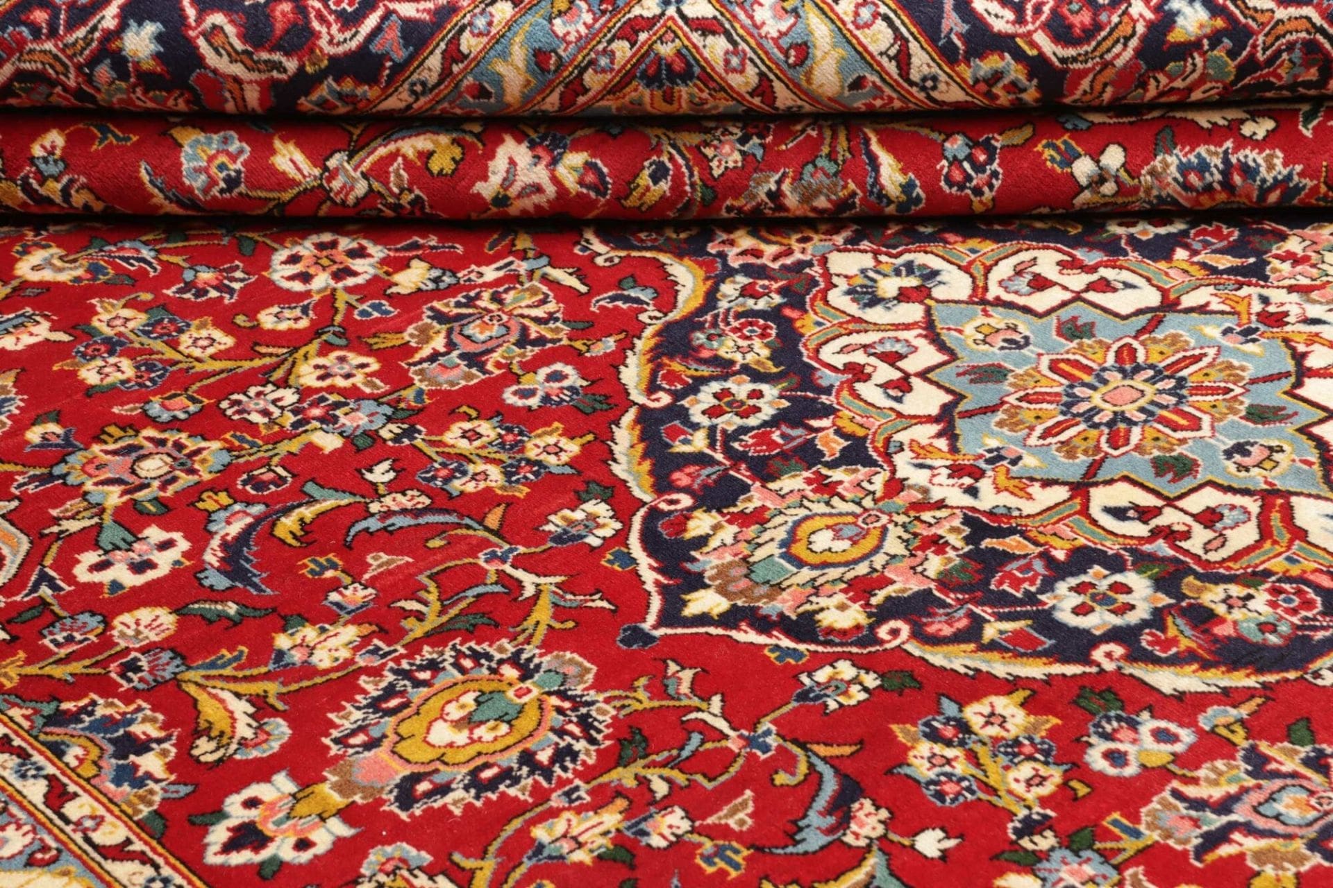 Kashan Perserteppich 253 × 357 cm aus Wolle, handgeknüpft