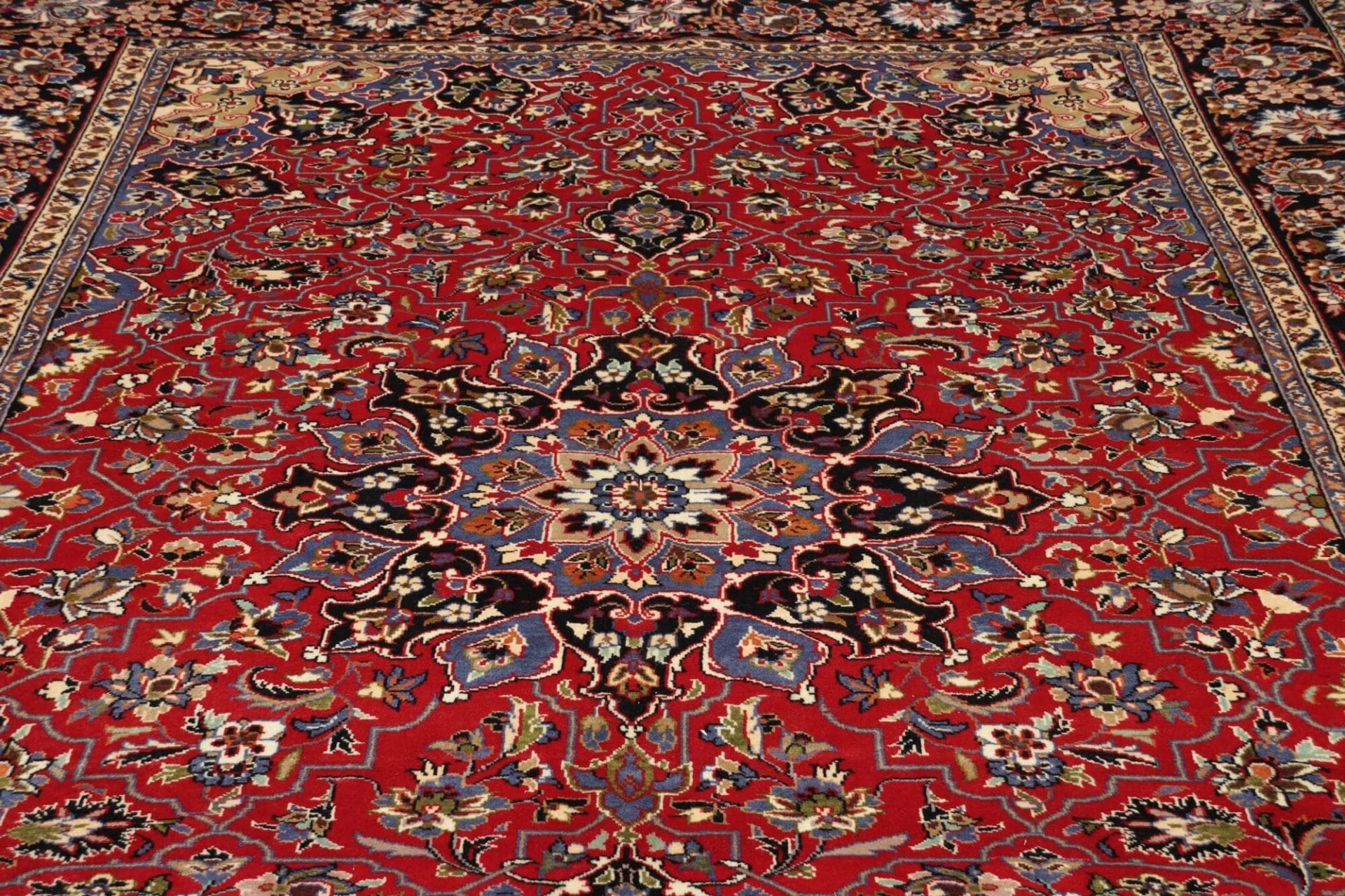 Handgeknüpfter Perserteppich, 260 × 346 cm, Wolle