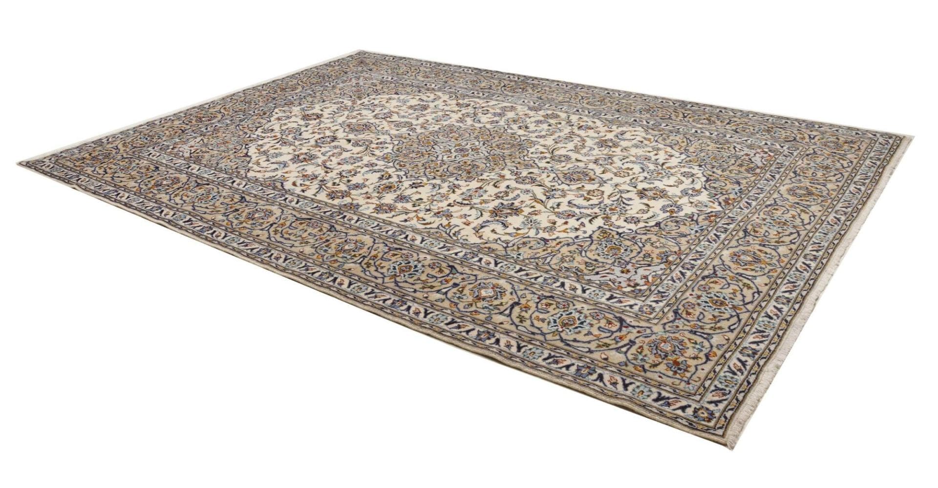 Kashan Perserteppich aus Iran, 260 × 363 cm