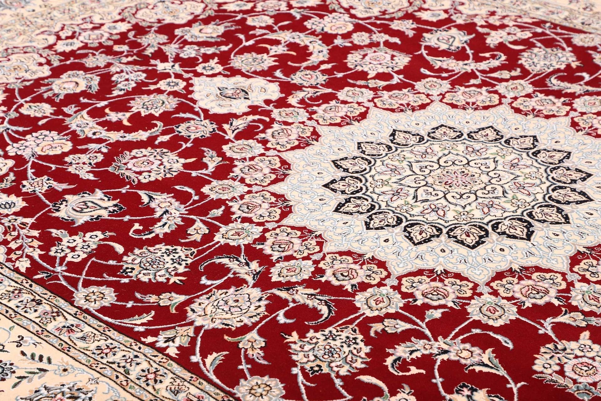 Nain Perserteppich 253 × 352 cm aus Wolle, handgeknüpft