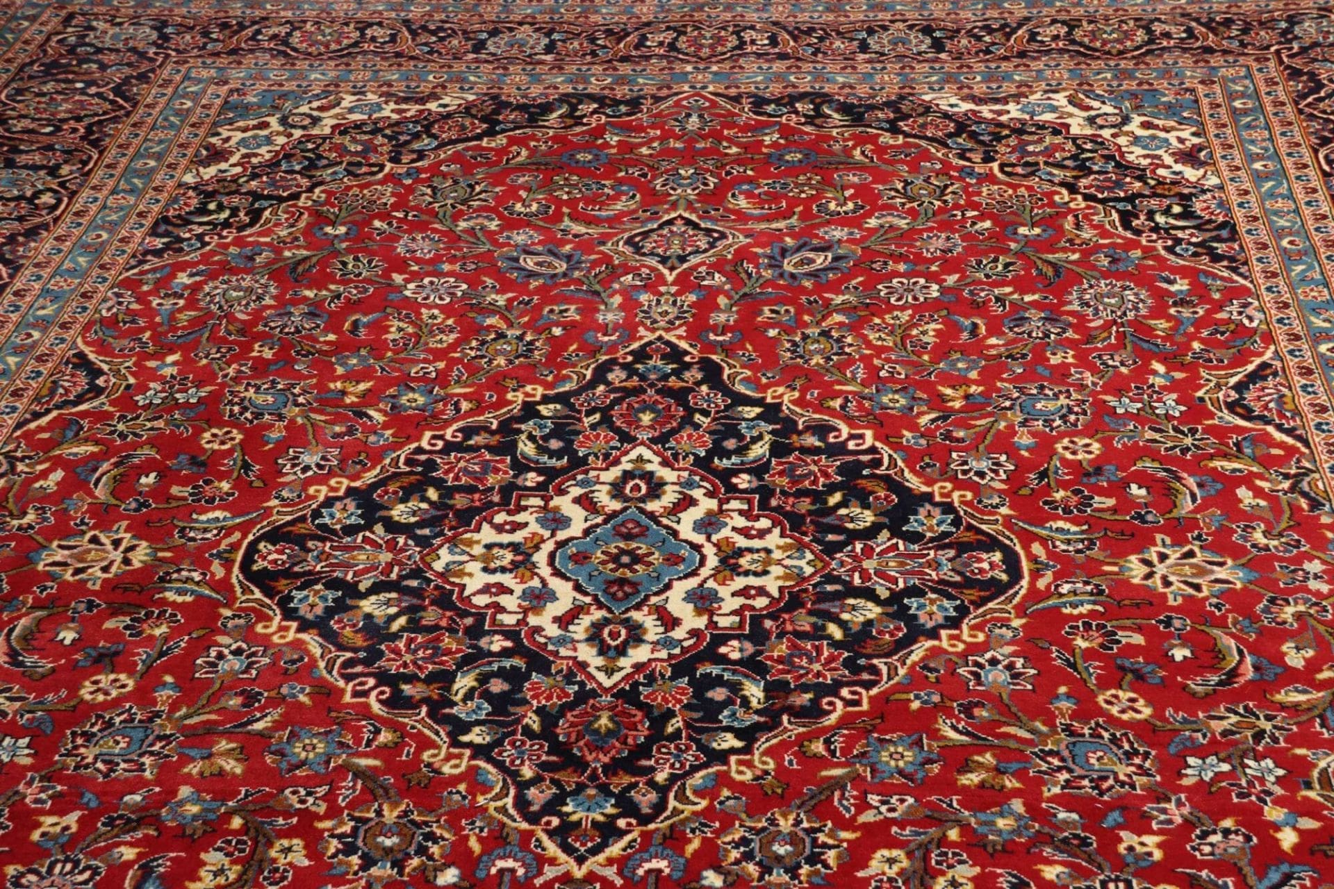 Kashan Perserteppich 253 × 360 cm aus Wolle, handgeknüpft
