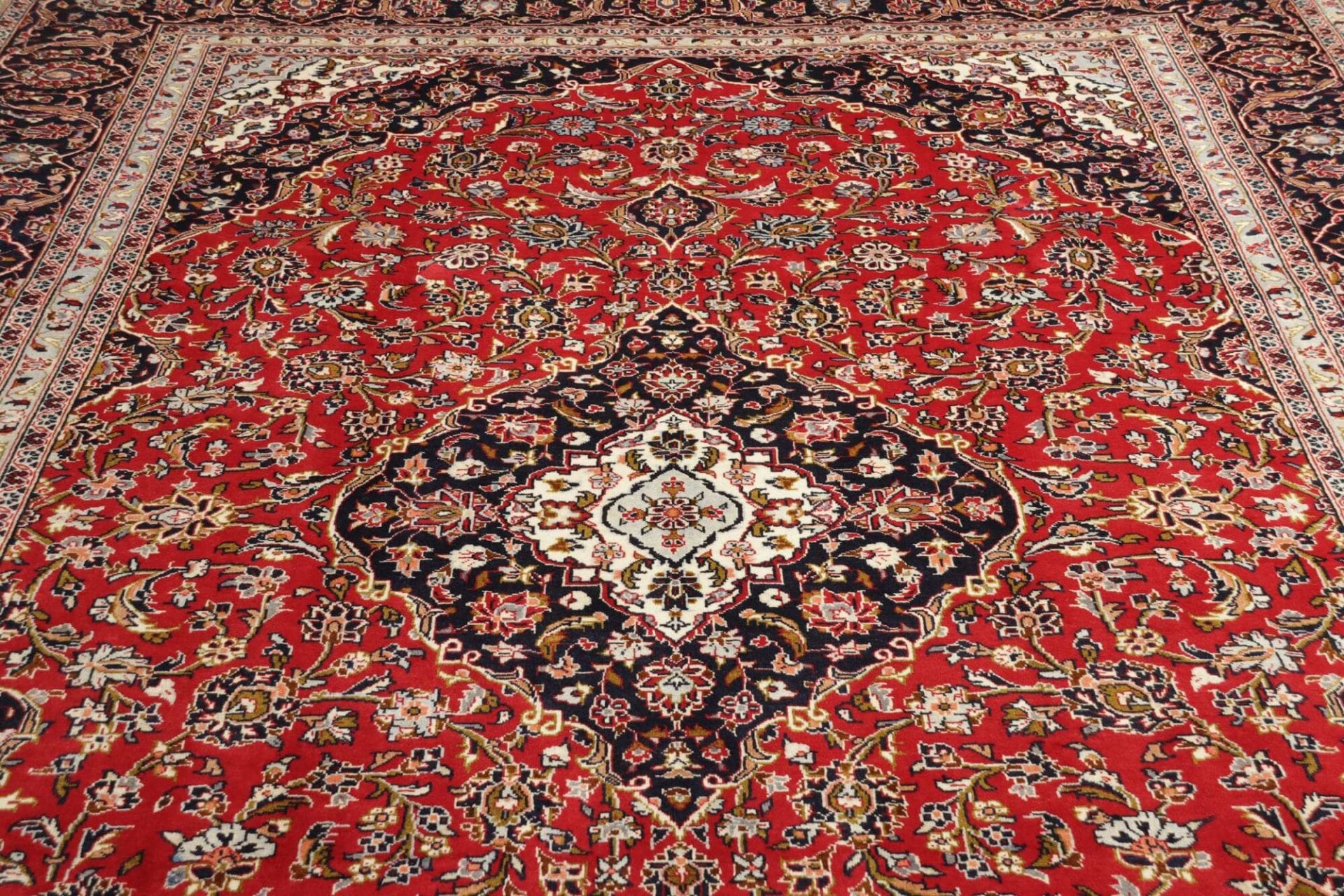 Kashan Perserteppich aus Iran, 258 × 364 cm