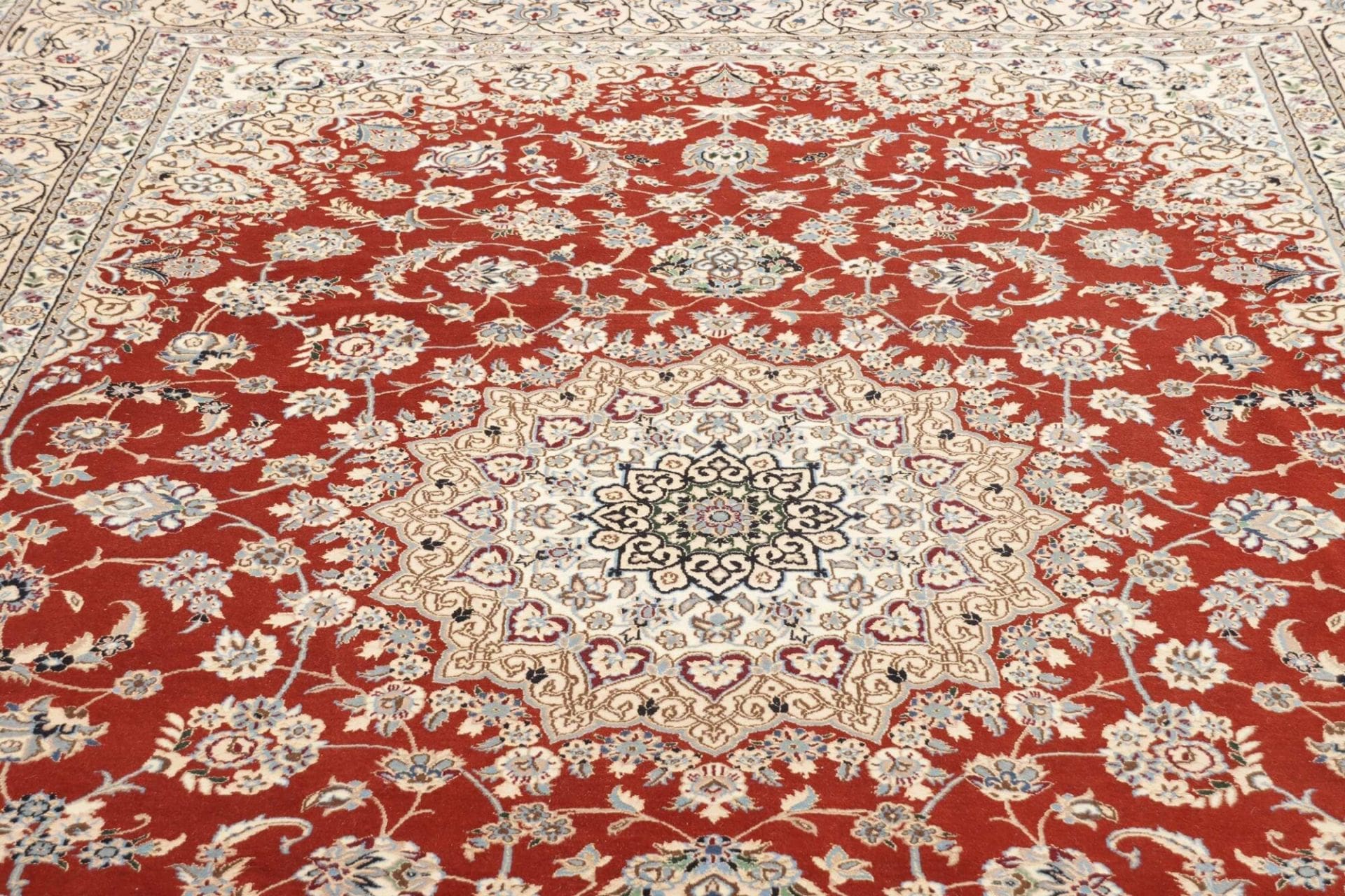 Handgeknüpfter Nain Perserteppich, 258 × 335 cm, Wolle