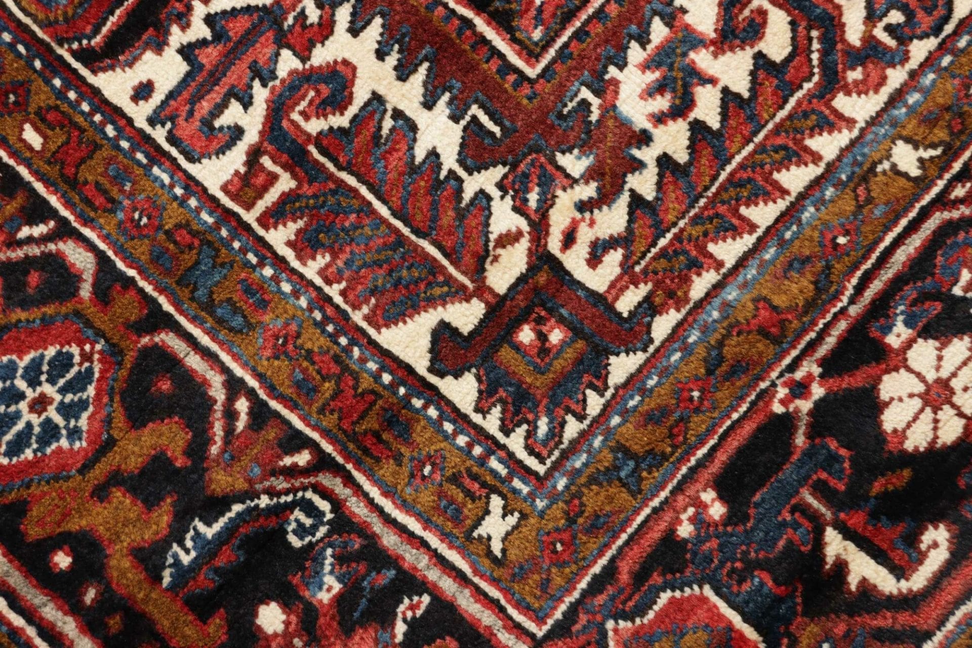 Heriz Perserteppich aus Iran, 263 × 334 cm