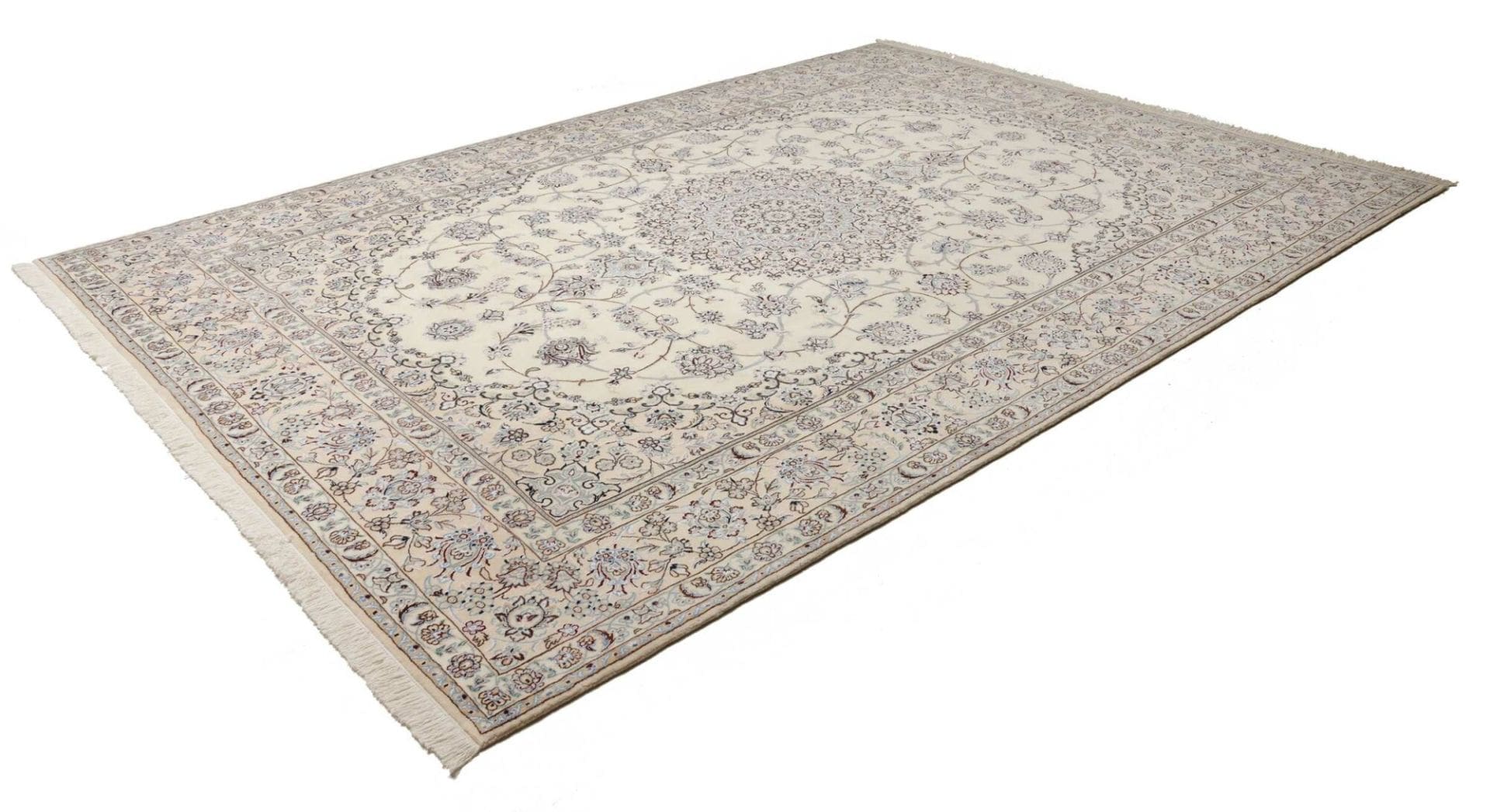 Nain Perserteppich aus Iran, 250 × 350 cm