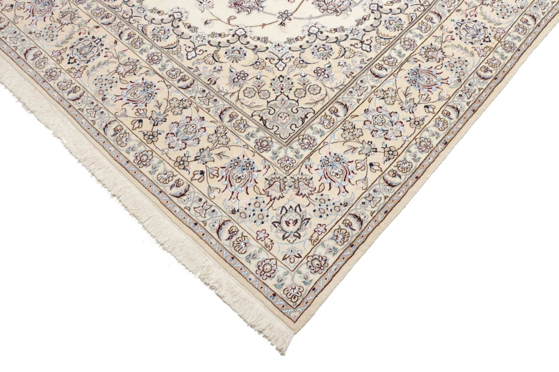 Nain Perserteppich aus Iran, 250 × 350 cm