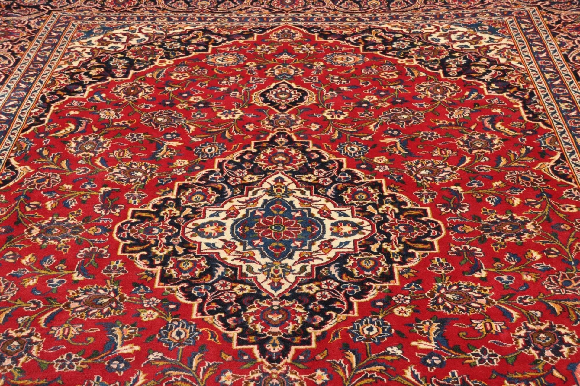 Kashan Perserteppich 253 × 363 cm aus Wolle, handgeknüpft
