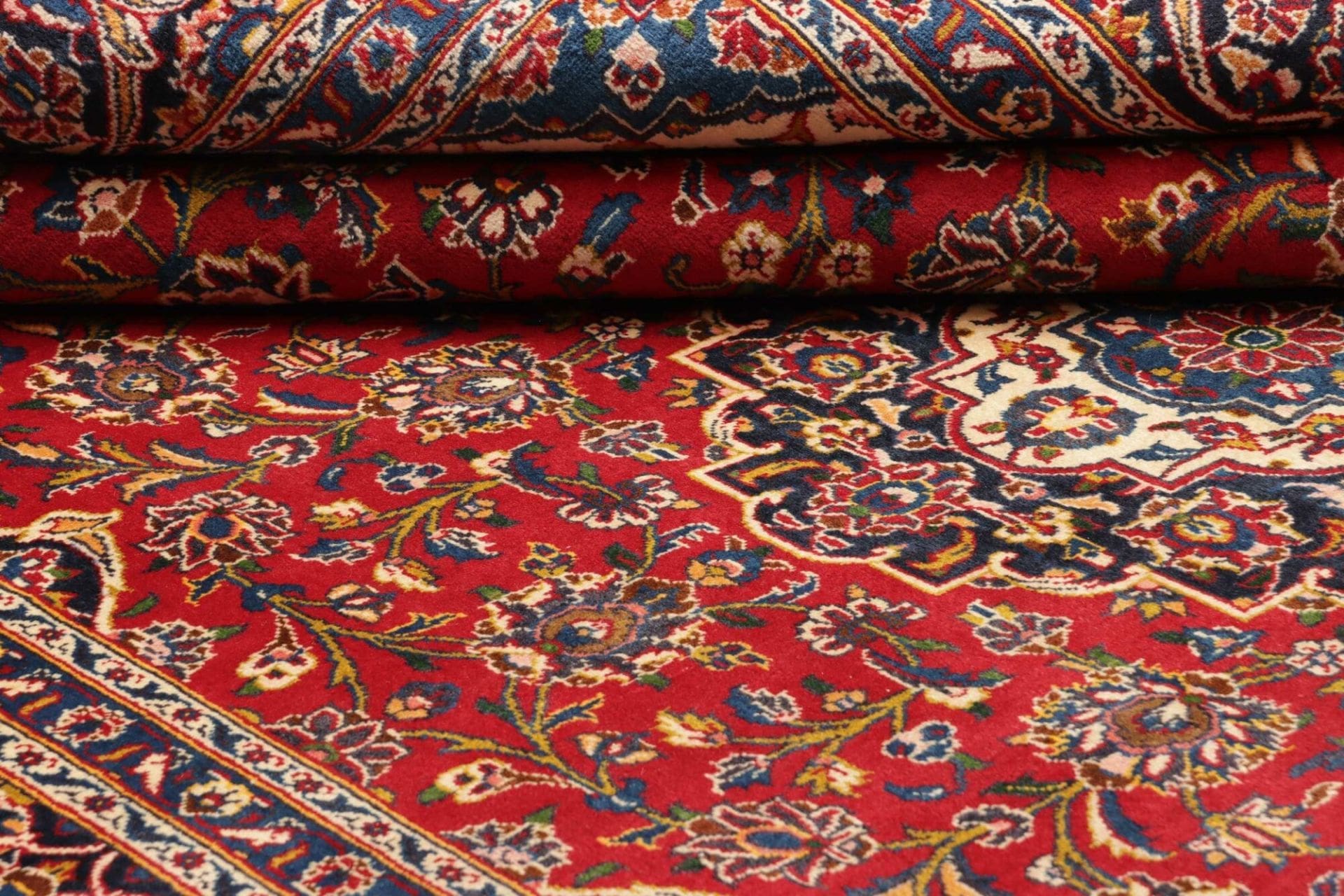 Kashan Perserteppich 253 × 363 cm aus Wolle, handgeknüpft
