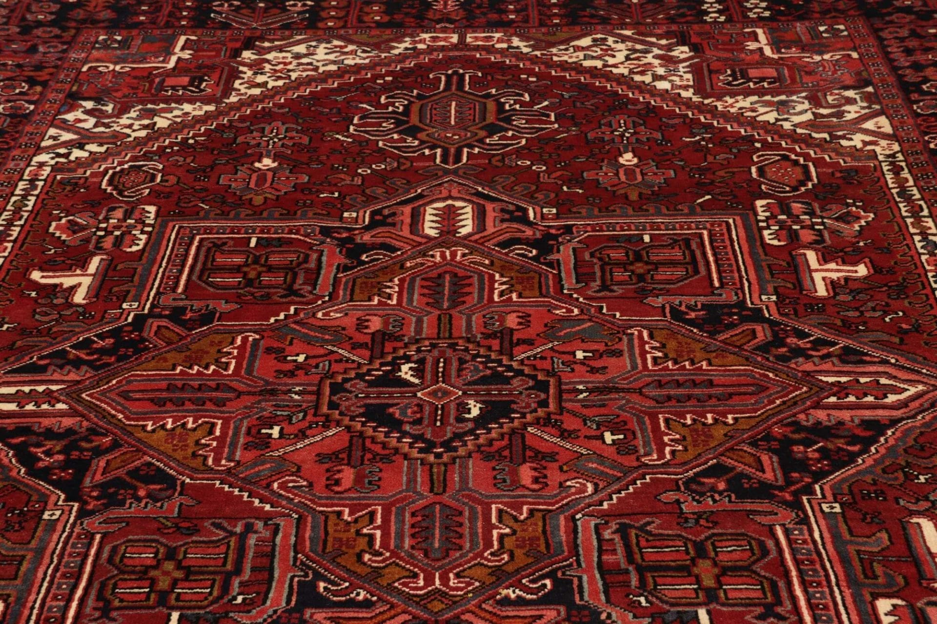 Handgeknüpfter Heriz Perserteppich, 246 × 347 cm, Wolle