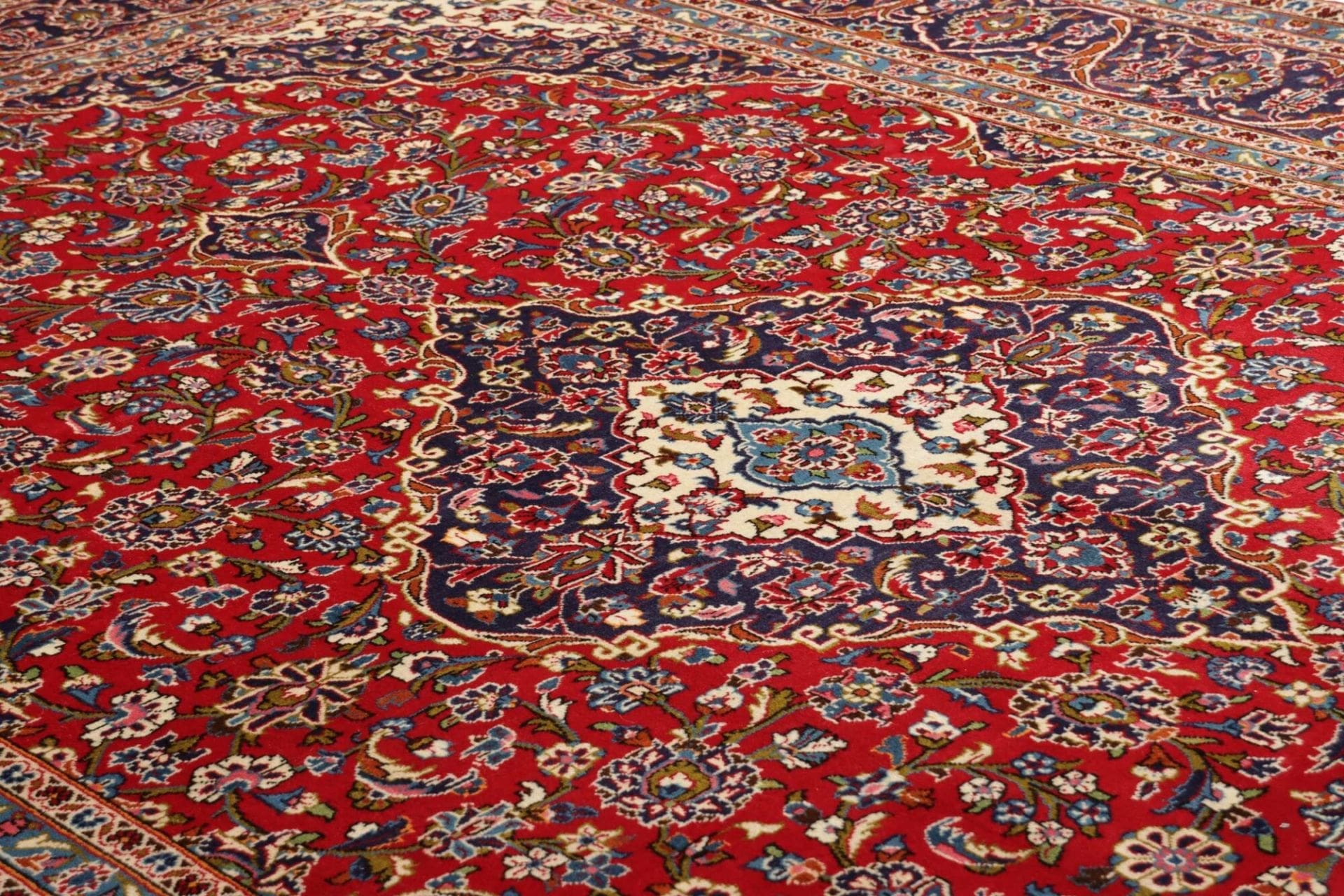 Handgeknüpfter Kashan Perserteppich, 250 × 360 cm, Wolle