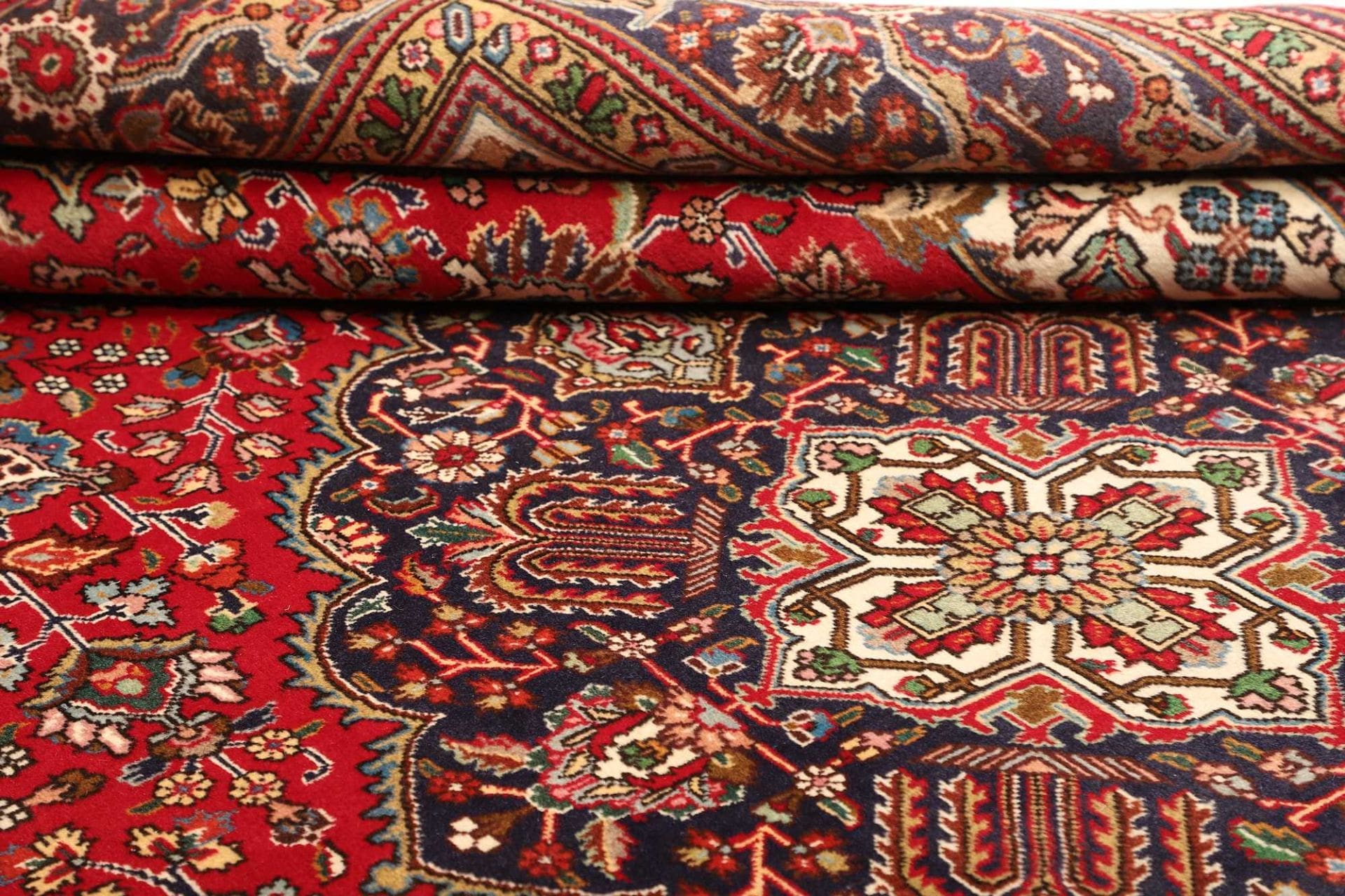 Täbriz Perserteppich aus Iran, 250 × 358 cm