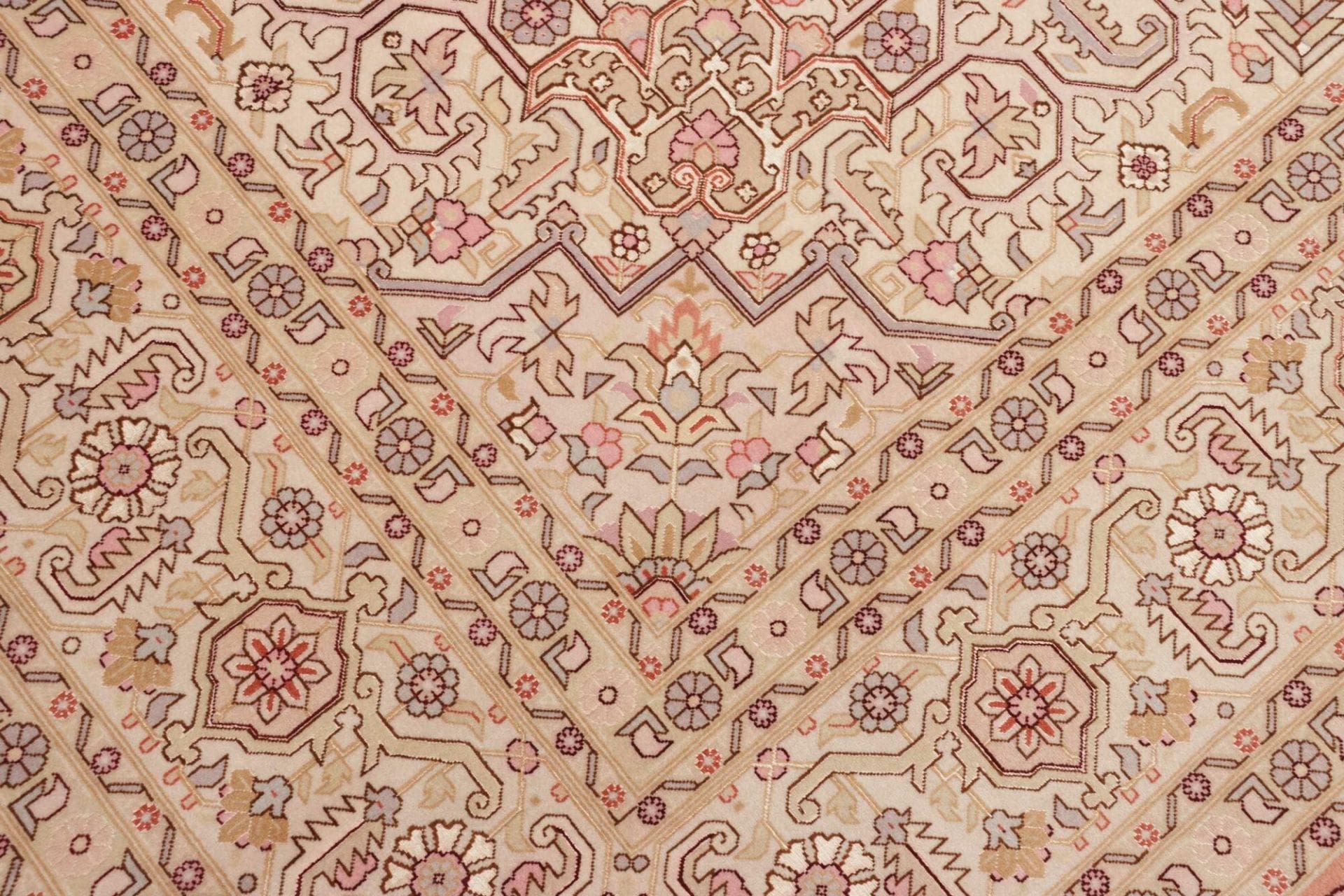 Handgeknüpfter Täbriz Perserteppich 249 × 349 cm