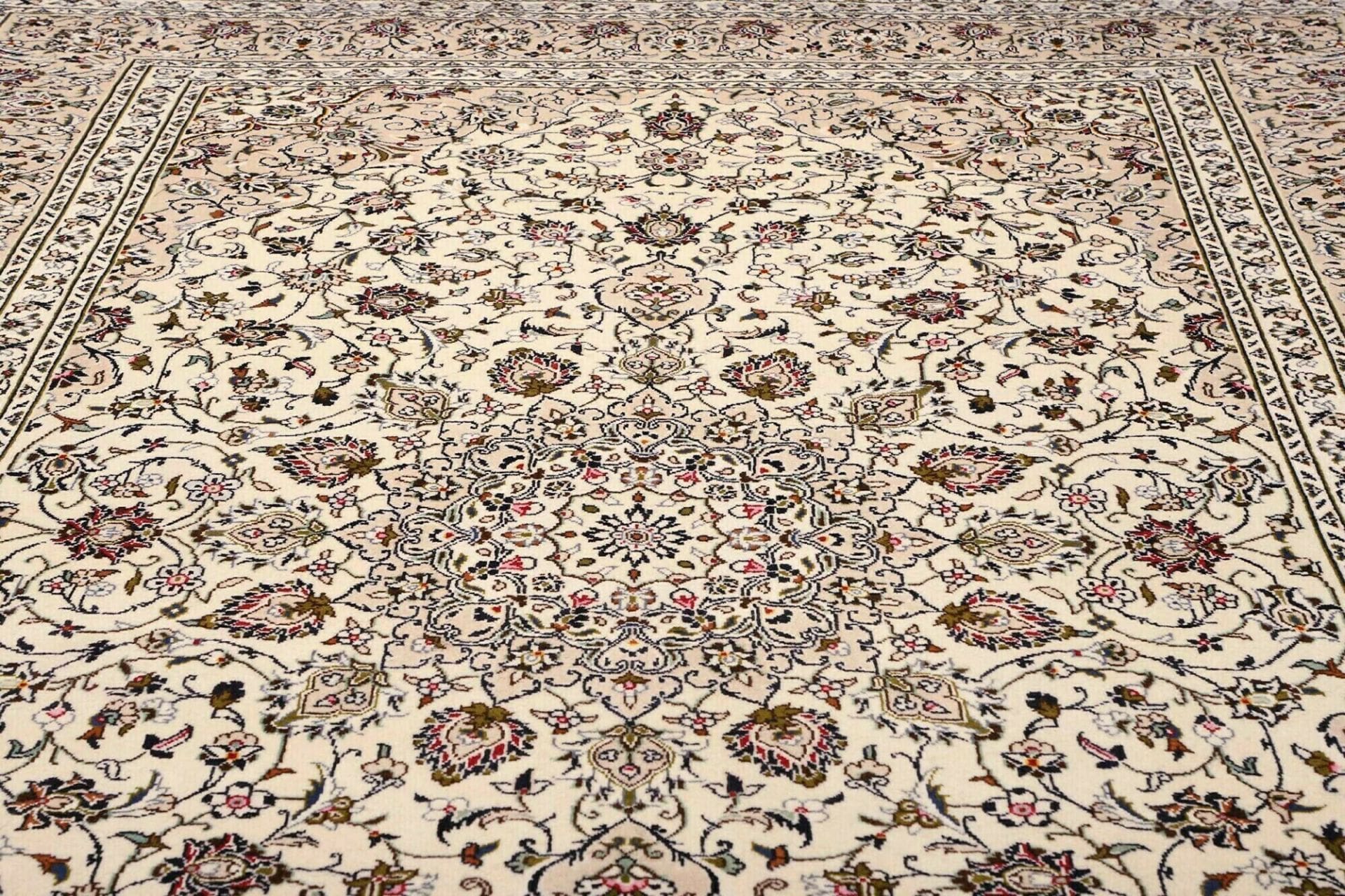 Kashan Perserteppich aus Iran, 251 × 358 cm