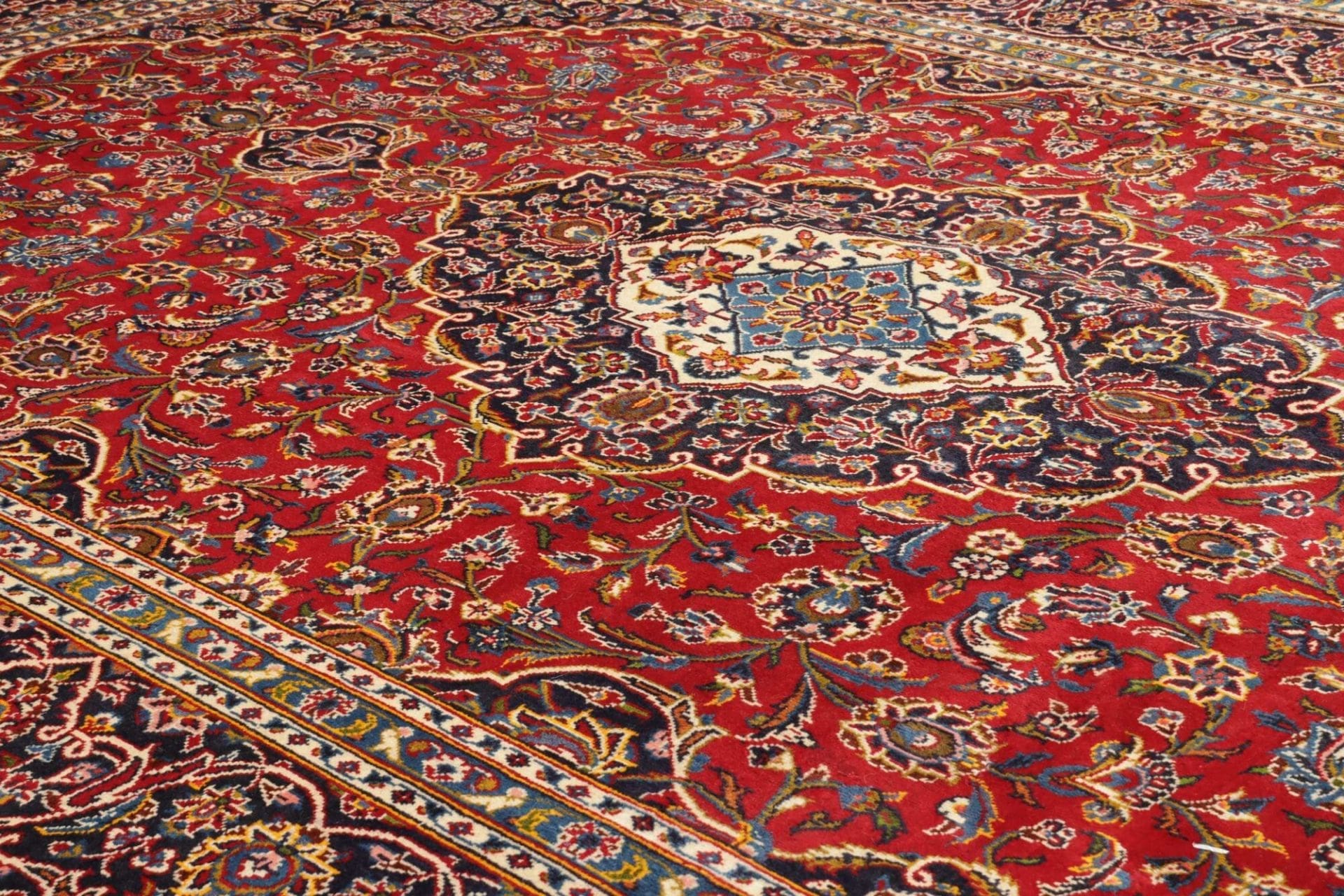 Kashan Perserteppich aus Iran, 248 × 370 cm