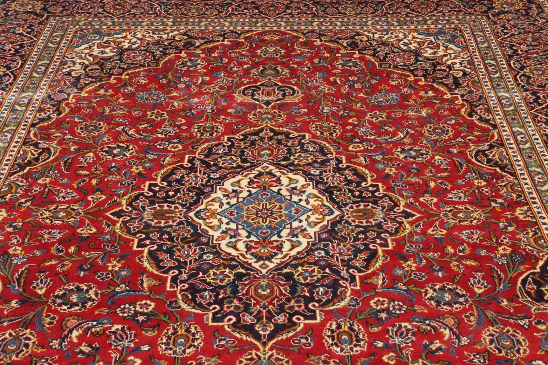 Kashan Perserteppich aus Iran, 248 × 370 cm