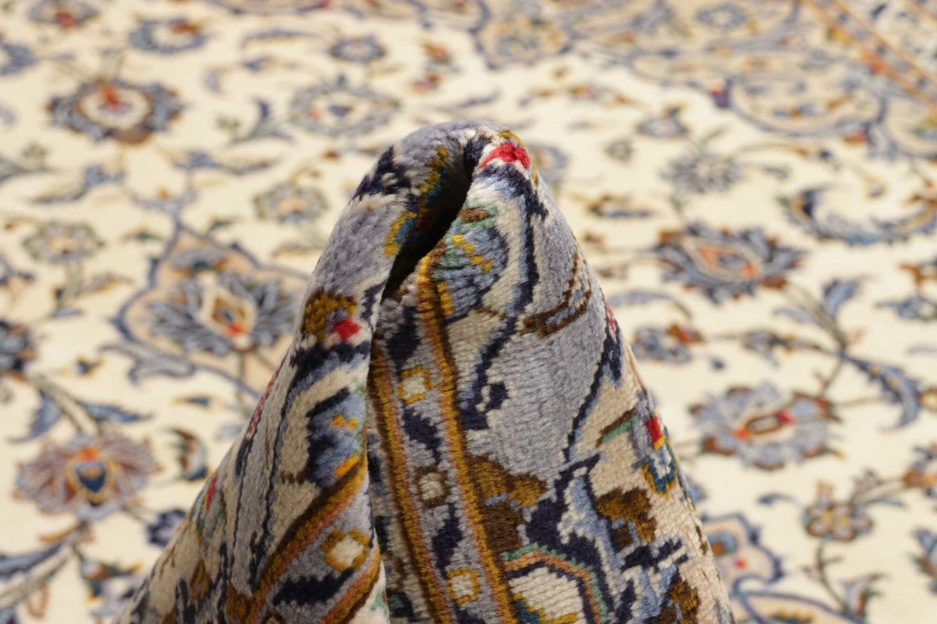 Handgeknüpfter Kashan Perserteppich 247 × 362 cm