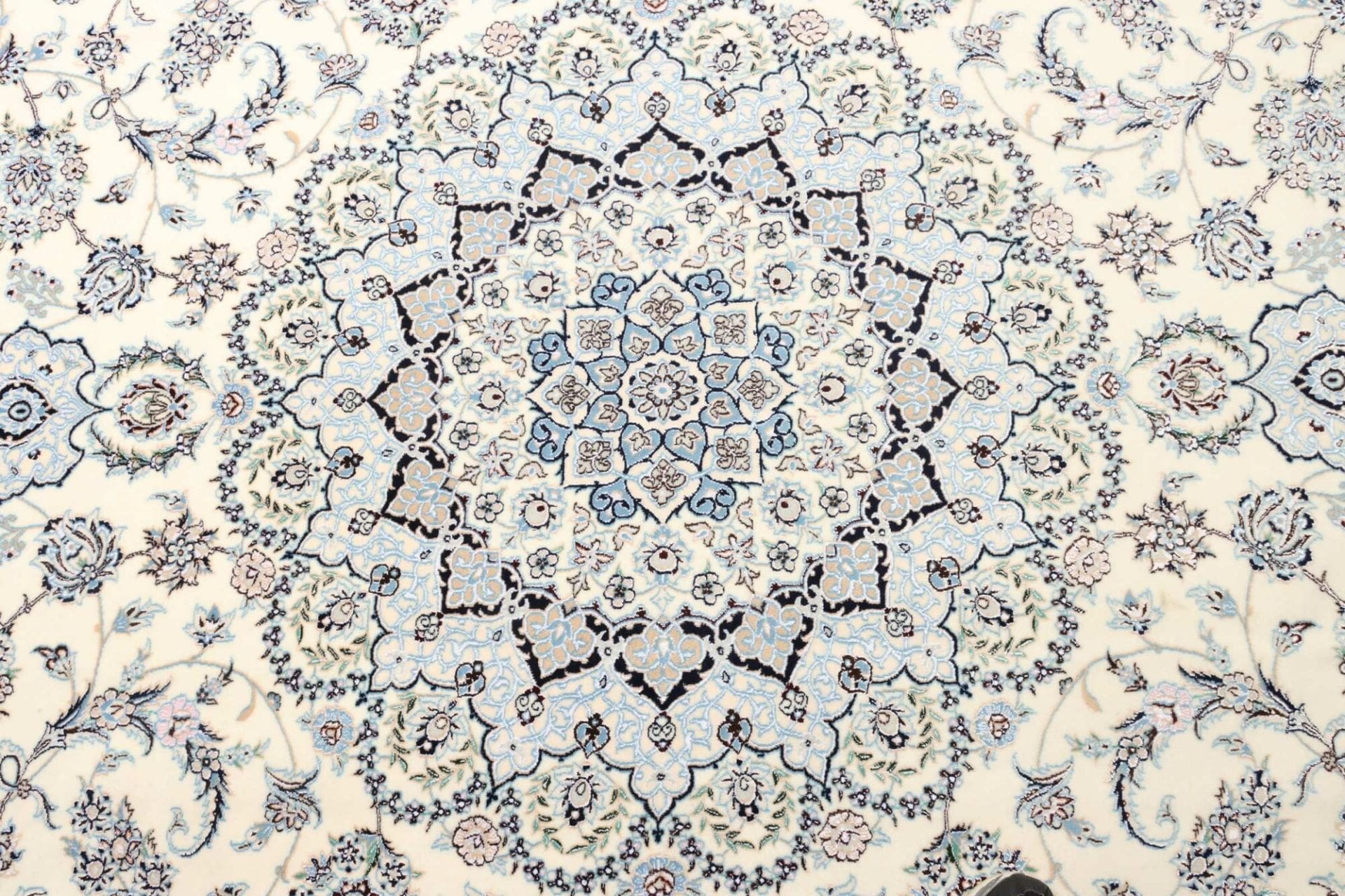 Nain Perserteppich aus Iran, 265 × 369 cm