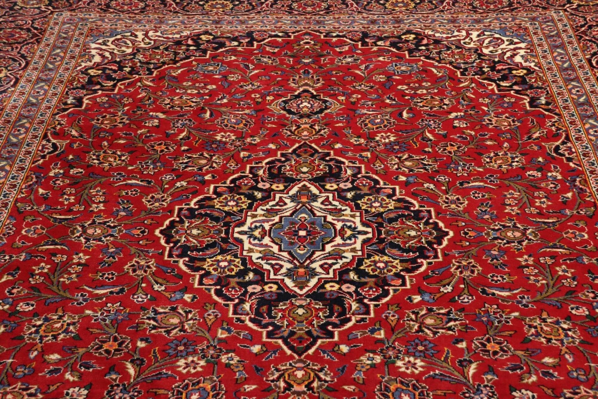 Kashan Perserteppich aus Iran, 248 × 354 cm