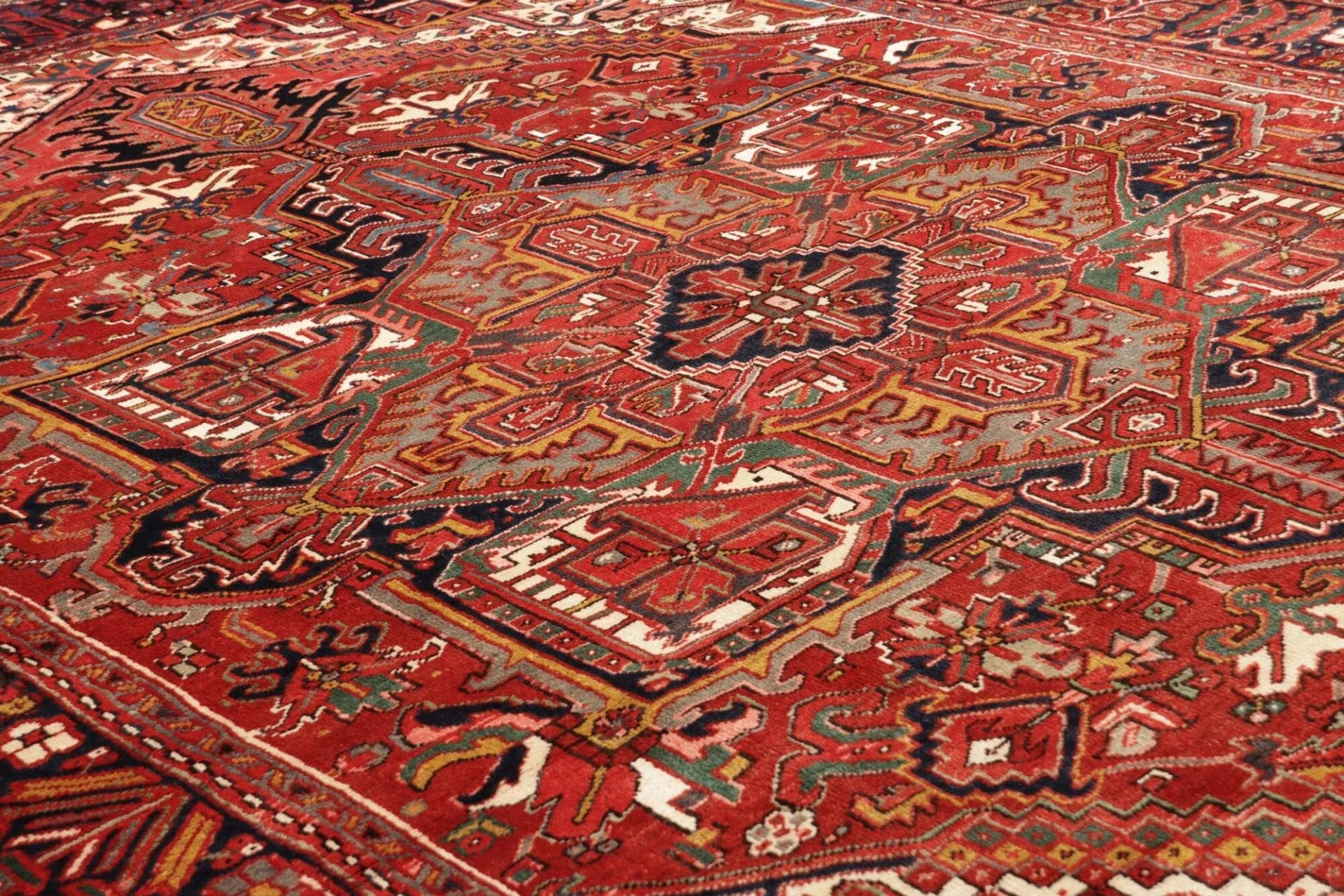 Heriz Perserteppich 249 × 355 cm aus Wolle, handgeknüpft