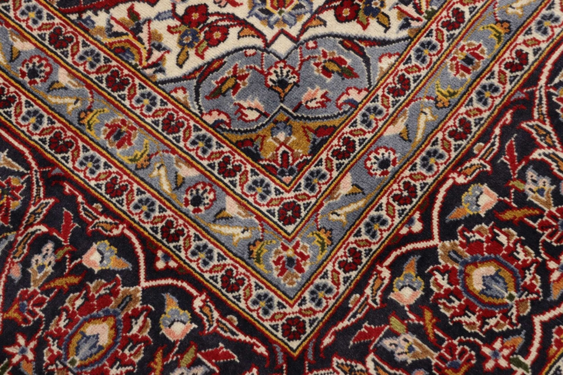 Handgeknüpfter Kashan Perserteppich 255 × 354 cm