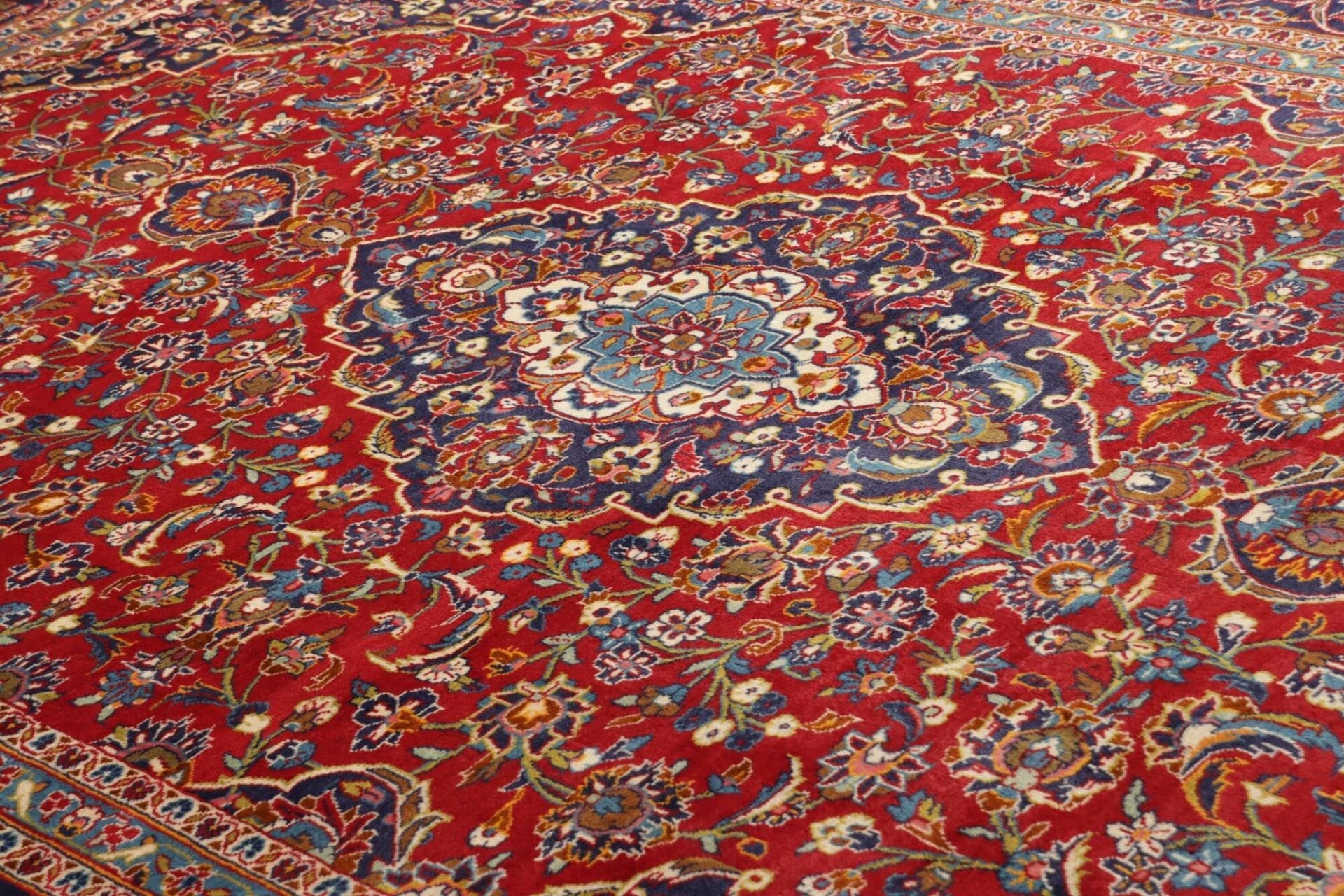 Handgeknüpfter Kashan Perserteppich 251 × 350 cm
