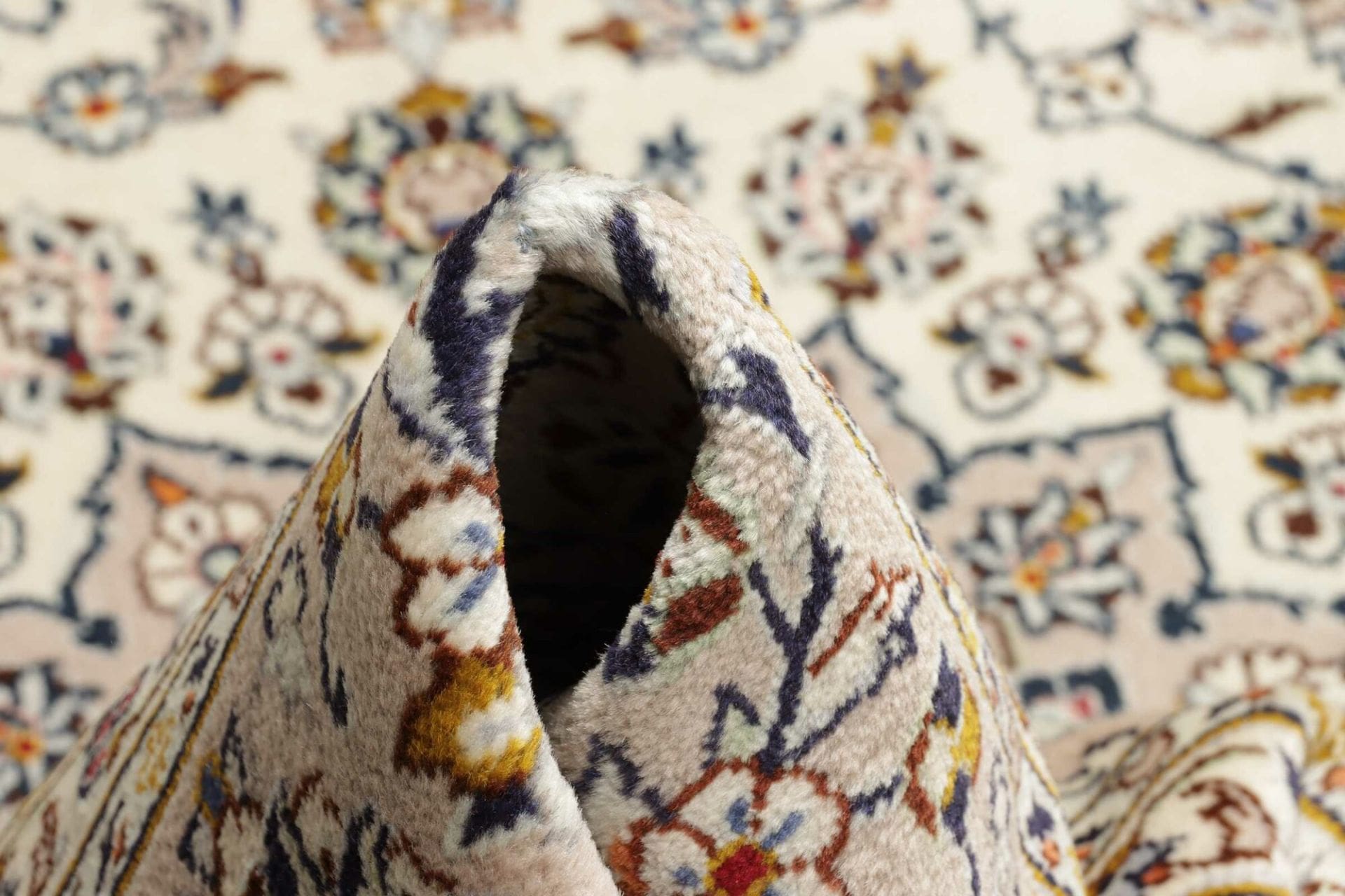 Kashan Perserteppich 243 × 357 cm aus Wolle, handgeknüpft